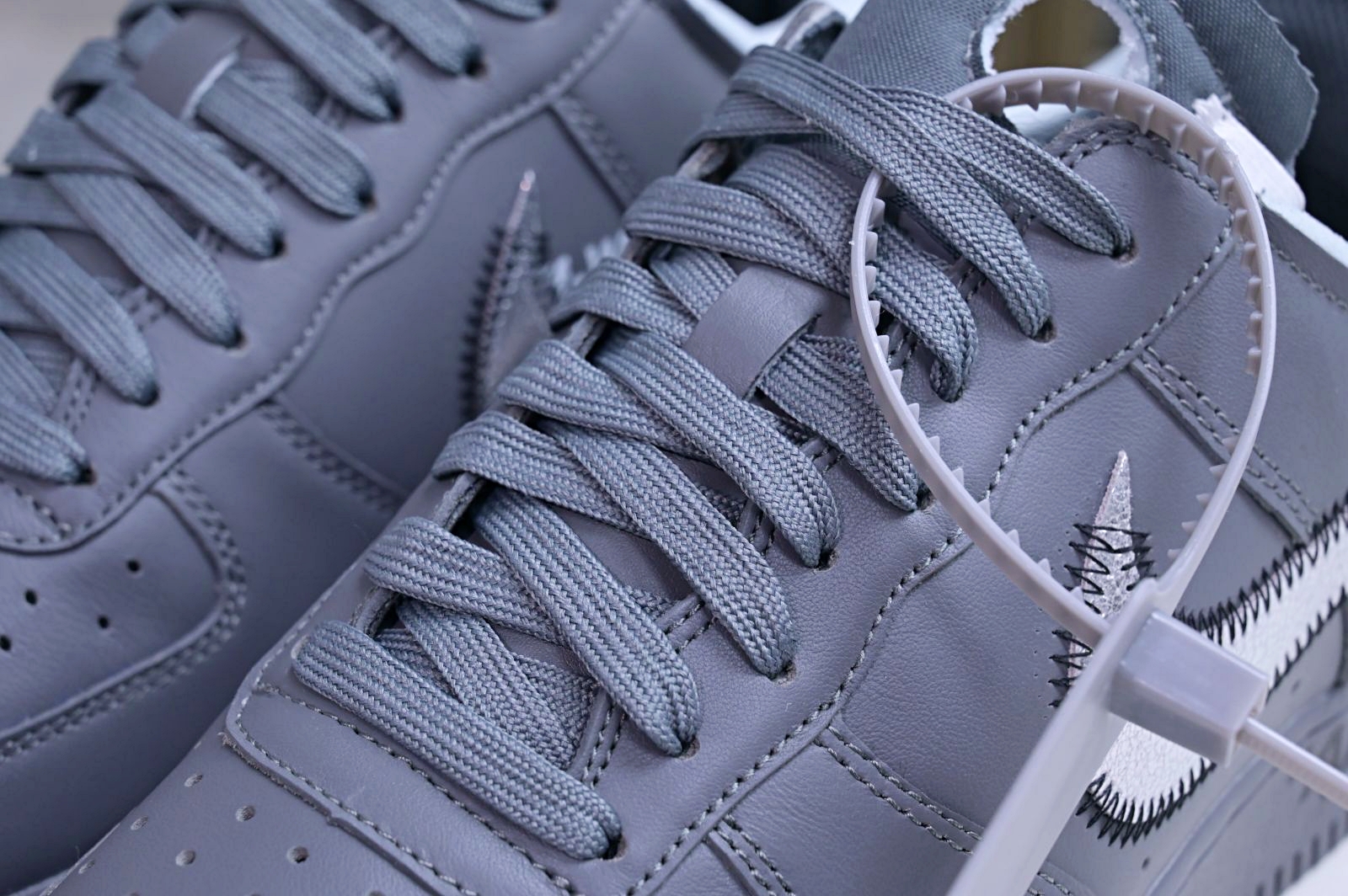 Off-White x Nike Air Force 1Low