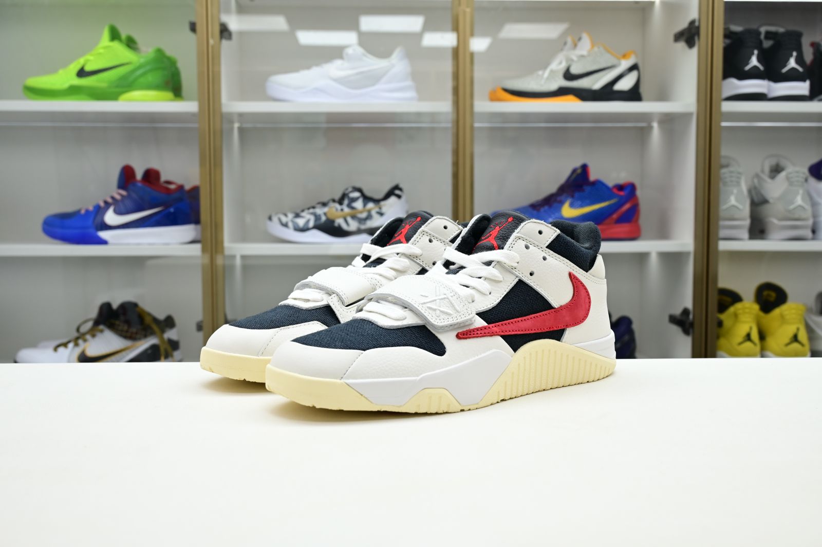 Travis Scott x Jordan Jumpman Jack TR “University Red”