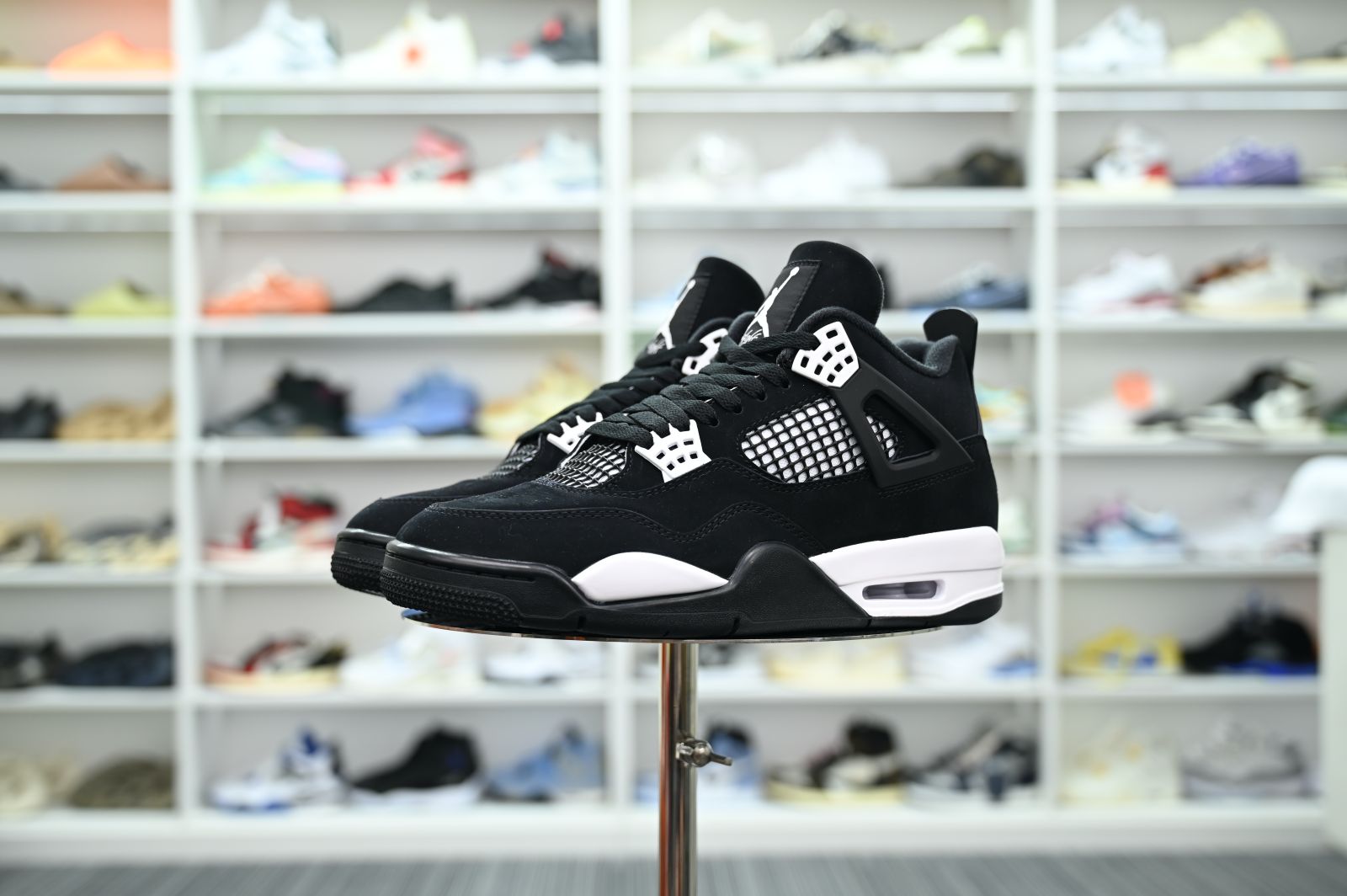 Jordan Air Jordan 4 Retro 