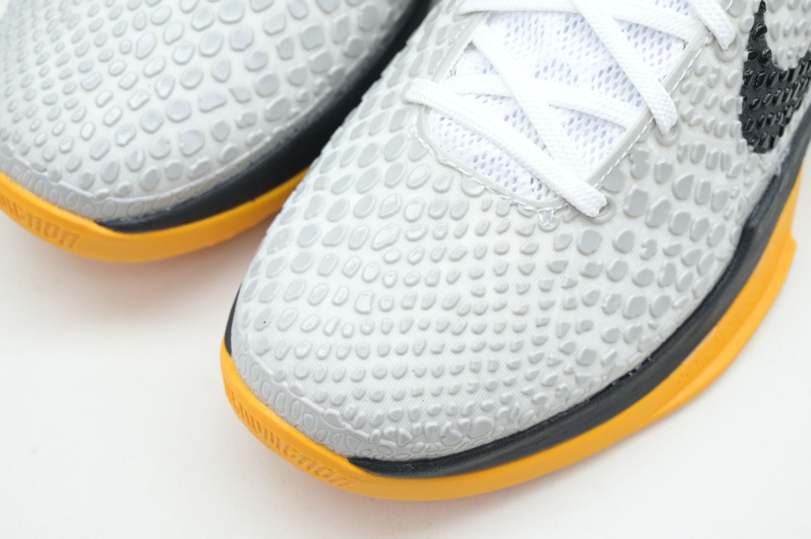 Nike Zoom Kobe 6 Protro