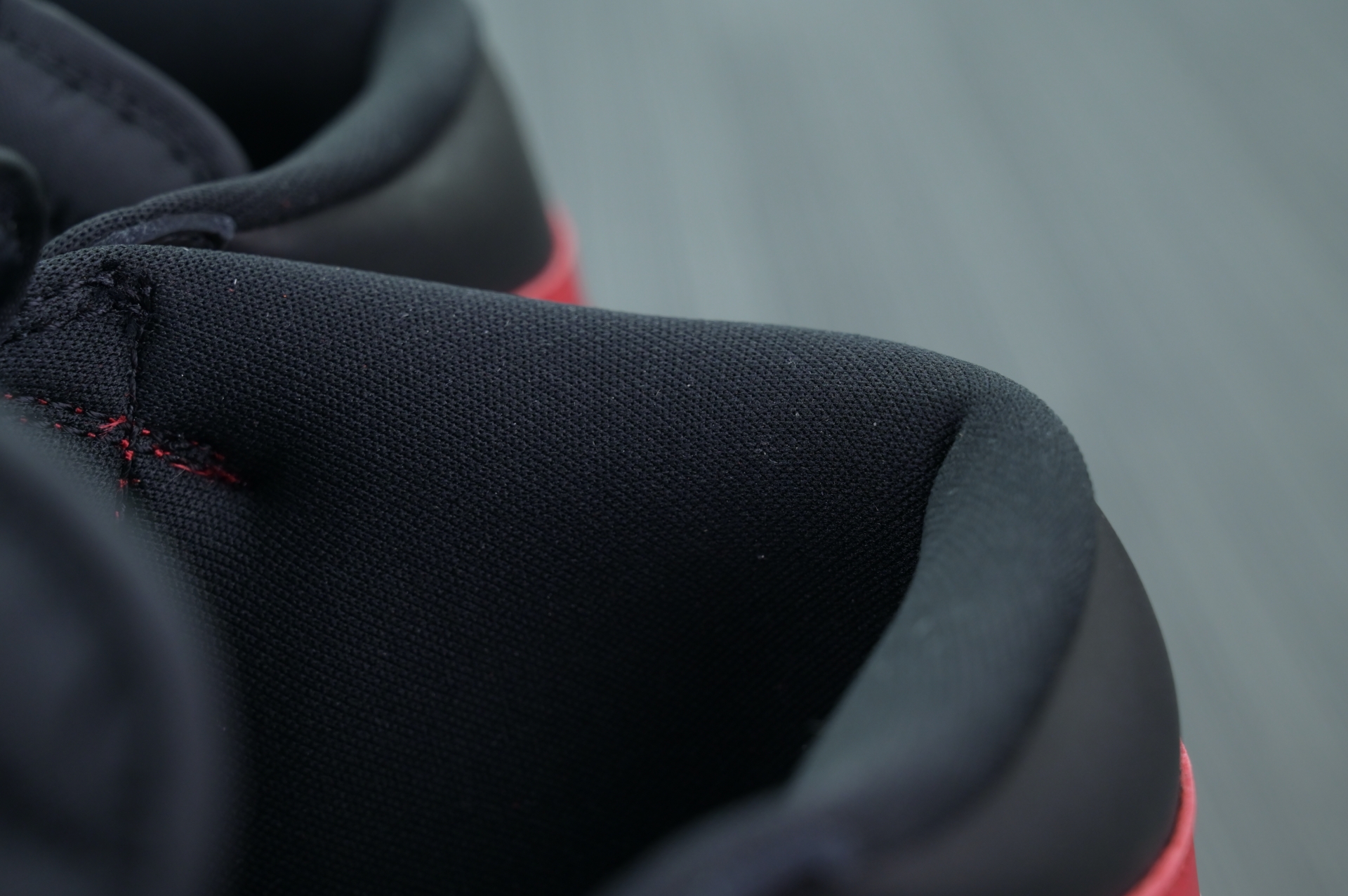 Jordan Air Jordan 1High OG“Black Toe Reimagined”