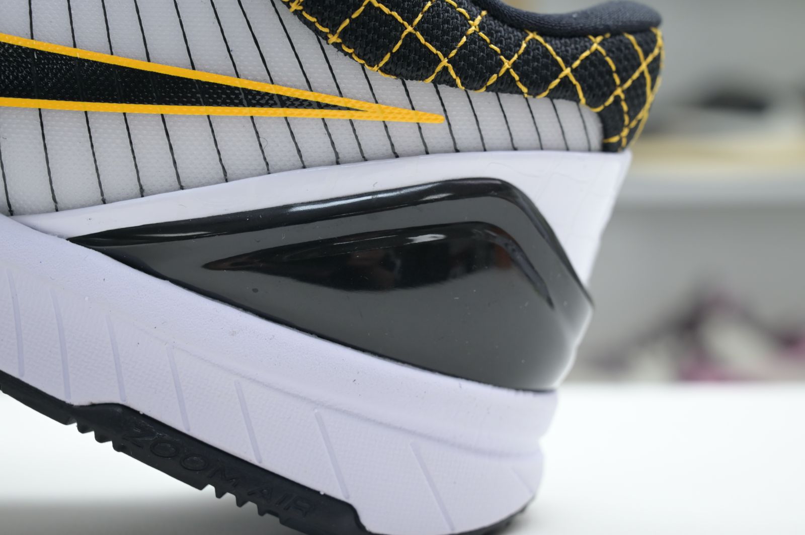 Nike Zoom Kobe 4 Protro 