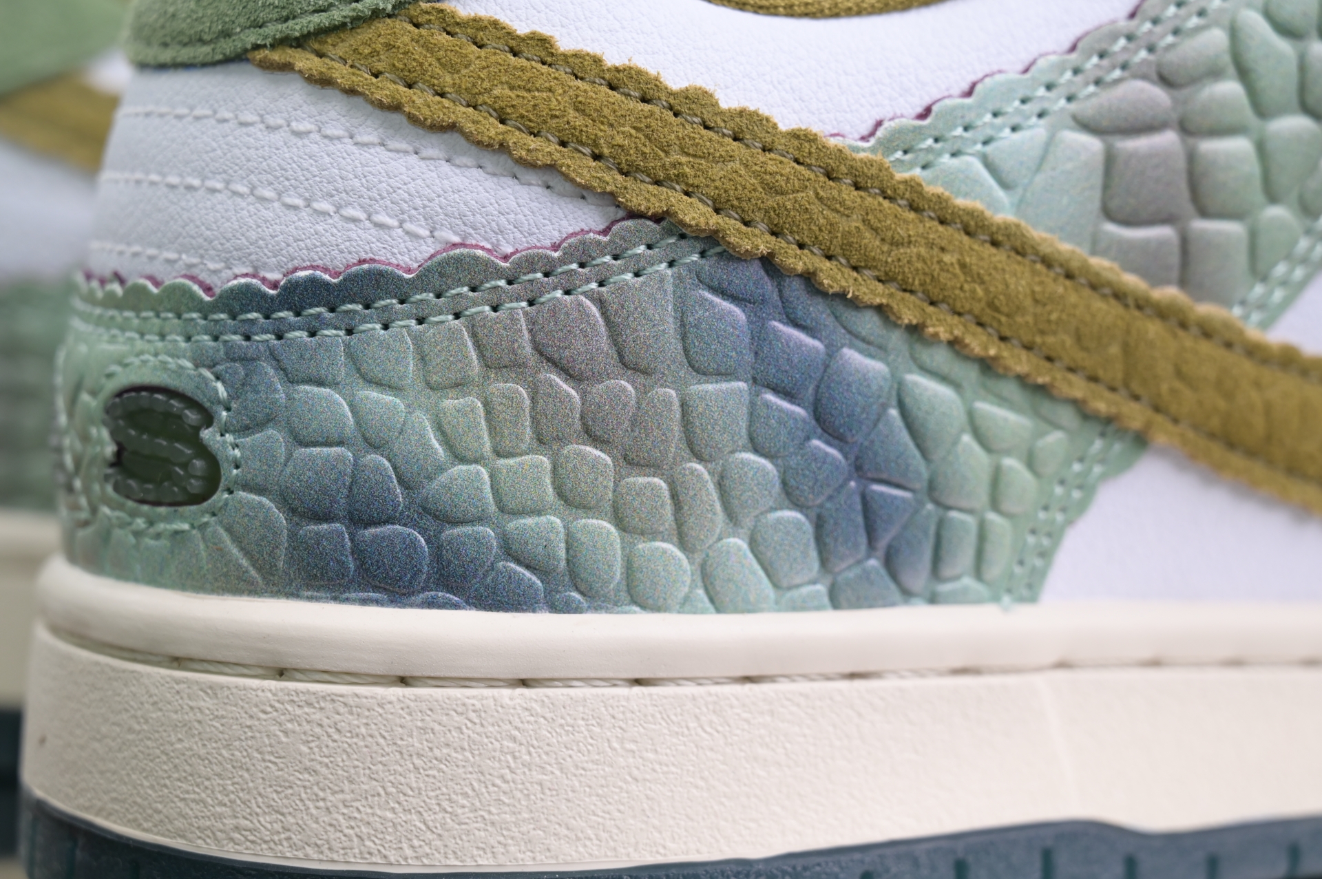 Alexis Sablone x Nike Dunk SB Low