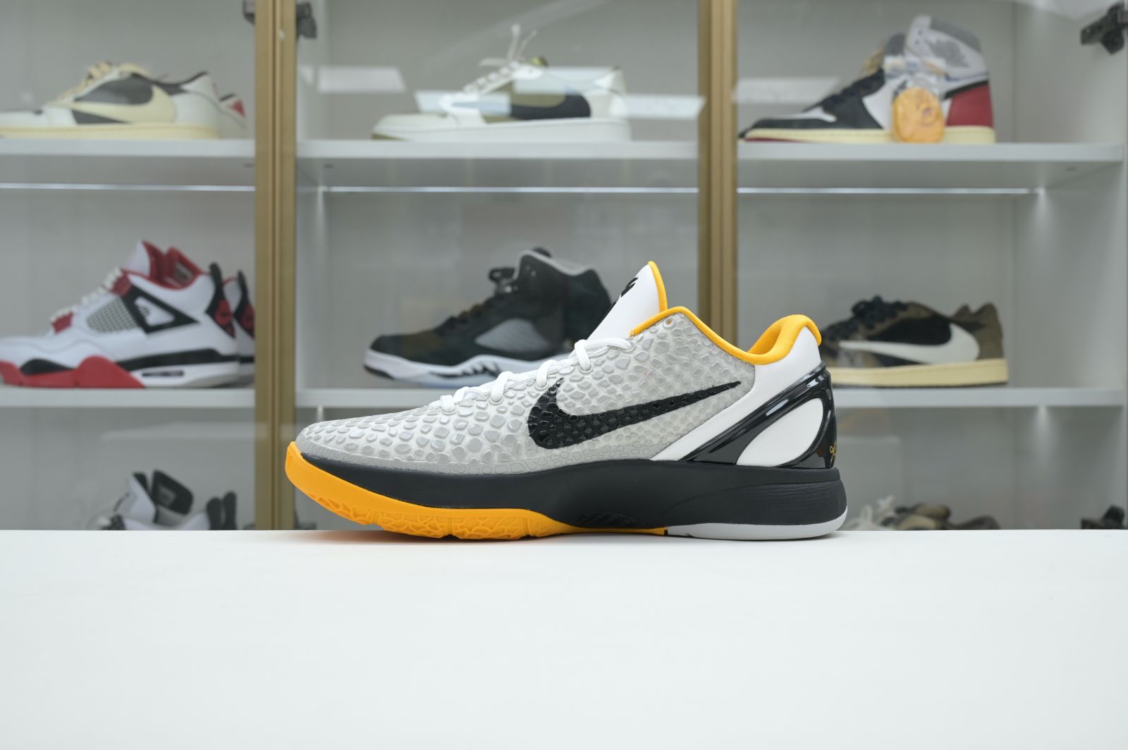 Nike Zoom Kobe 6 Protro