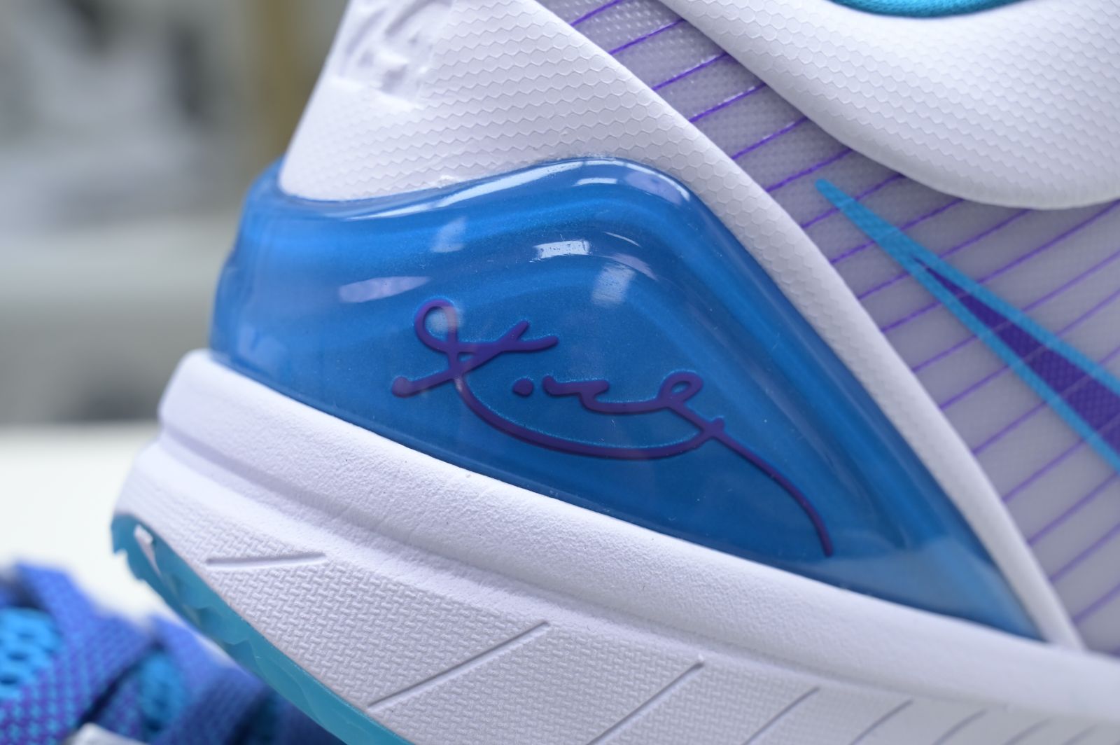 Nike Zoom Kobe 4 Protro 