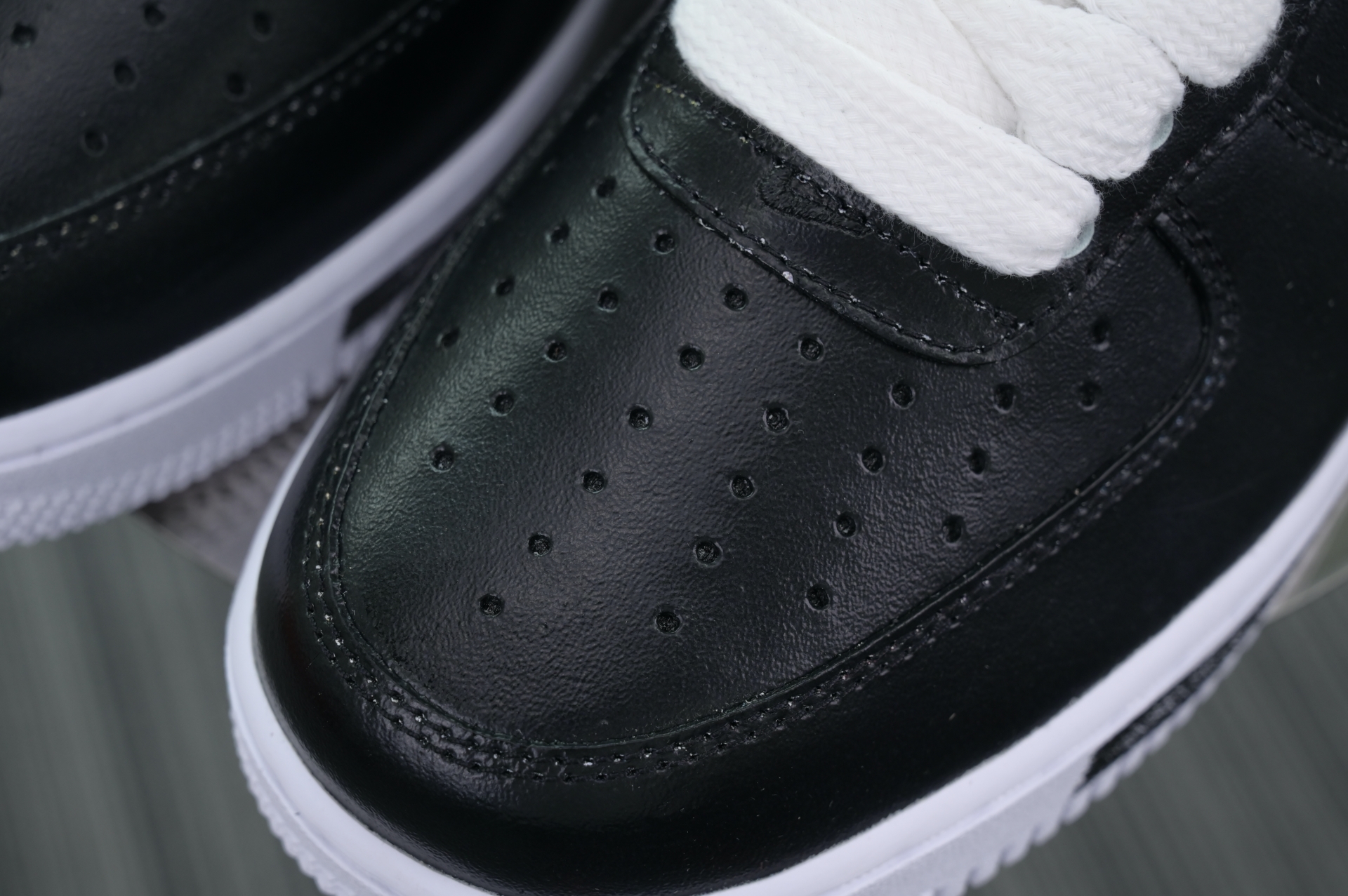 Peaceminusone x Nike Air Force 1 “Para- Noise 3.0”