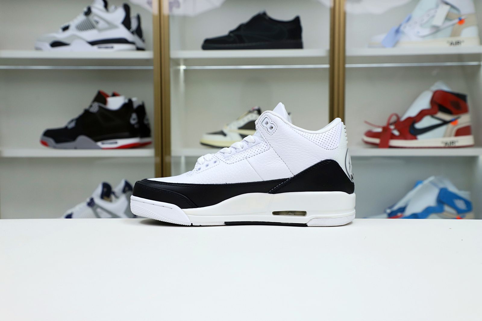 FRAGMENT DESIGN X AIR JORDAN 3 RETRO SP 'WHITE'