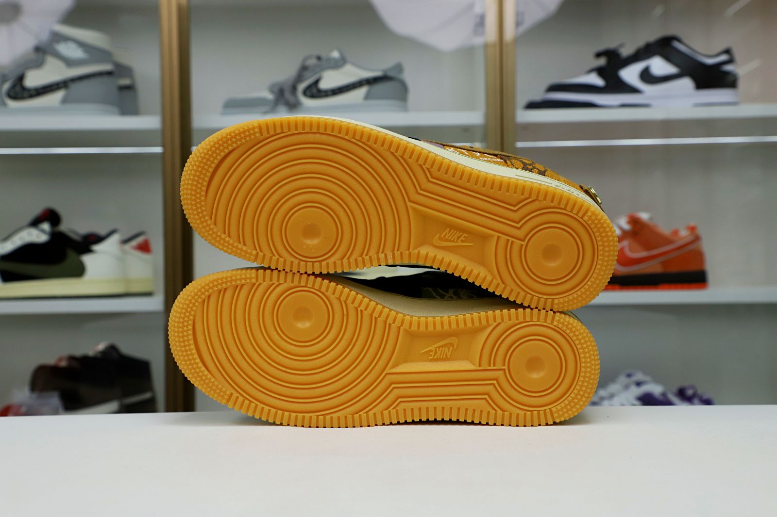 TRAVIS SCOTT X AIR FORCE 1 LOW 'CACTUS