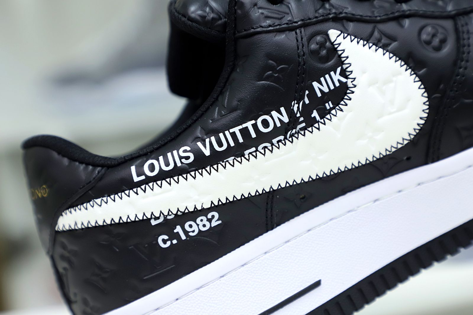 L.V xNike Air Force1 Low S18R