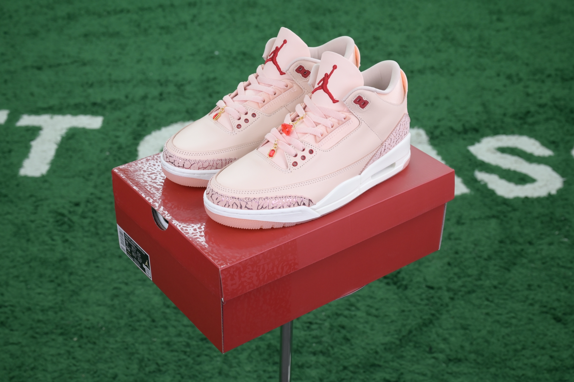 Jordan Air Jordan 3 Valentine's Day
