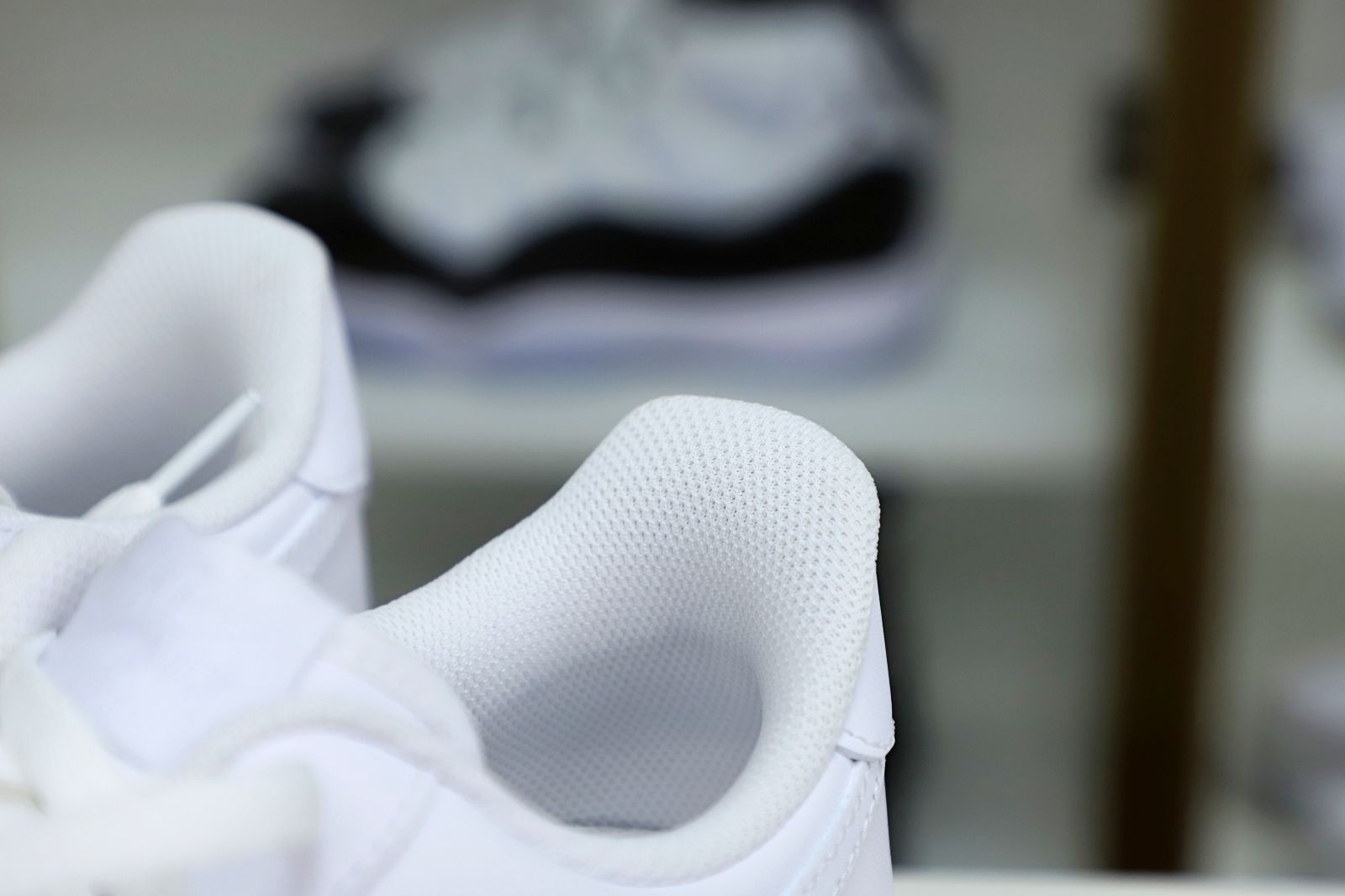 Nike Air Force 1 Low 