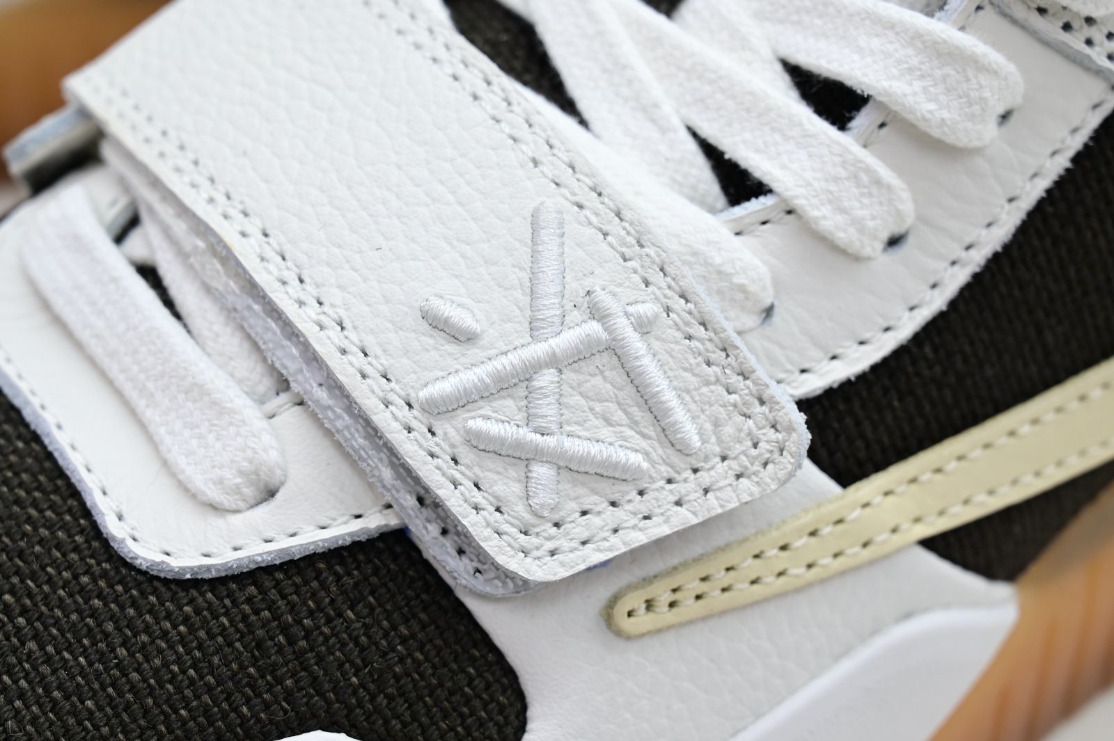 Travis Scott x Jordan Executive The Check