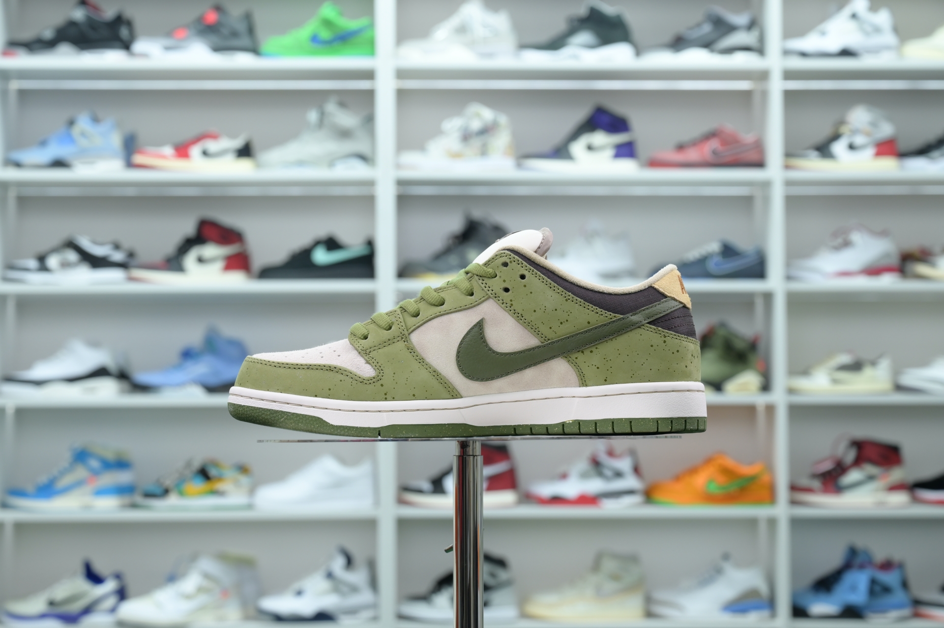 Yuto Horigome x Nike Dunk SB Asparagus