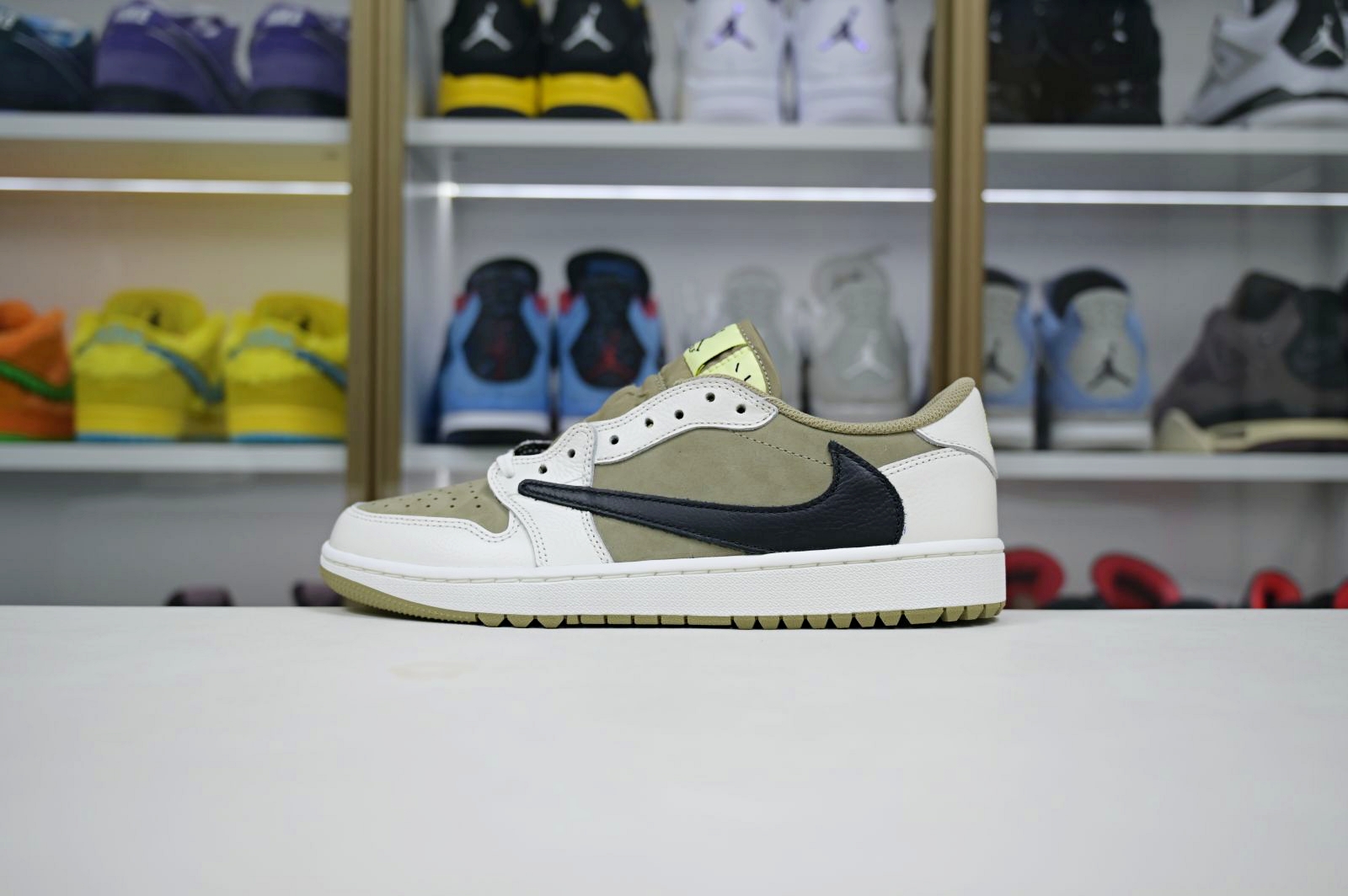 Travis Scott x Air Jordan 1  Low Golf 6.0