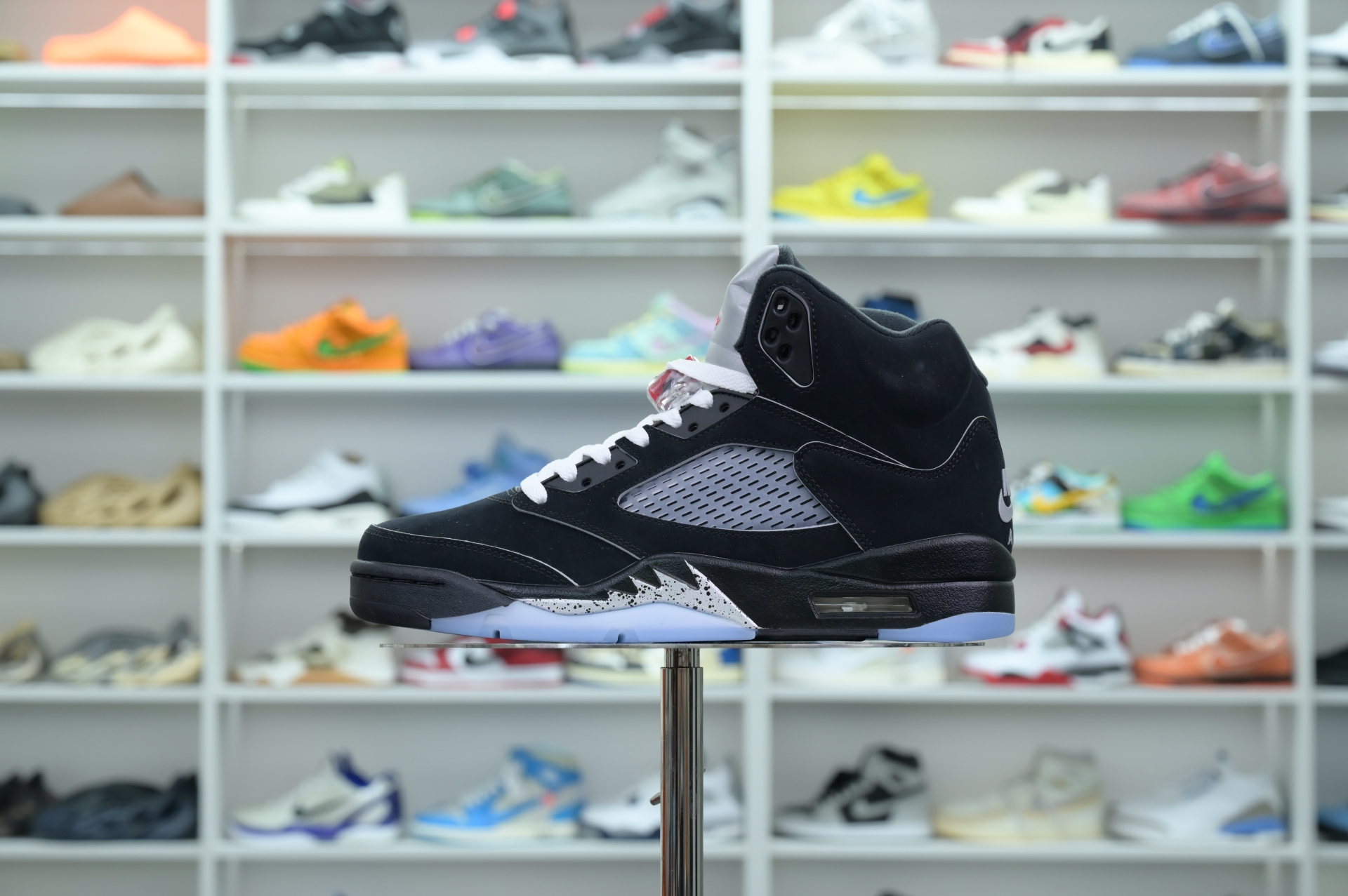 Jordan Air Jordan 5“BLACK METALLIC REIMAGINED”