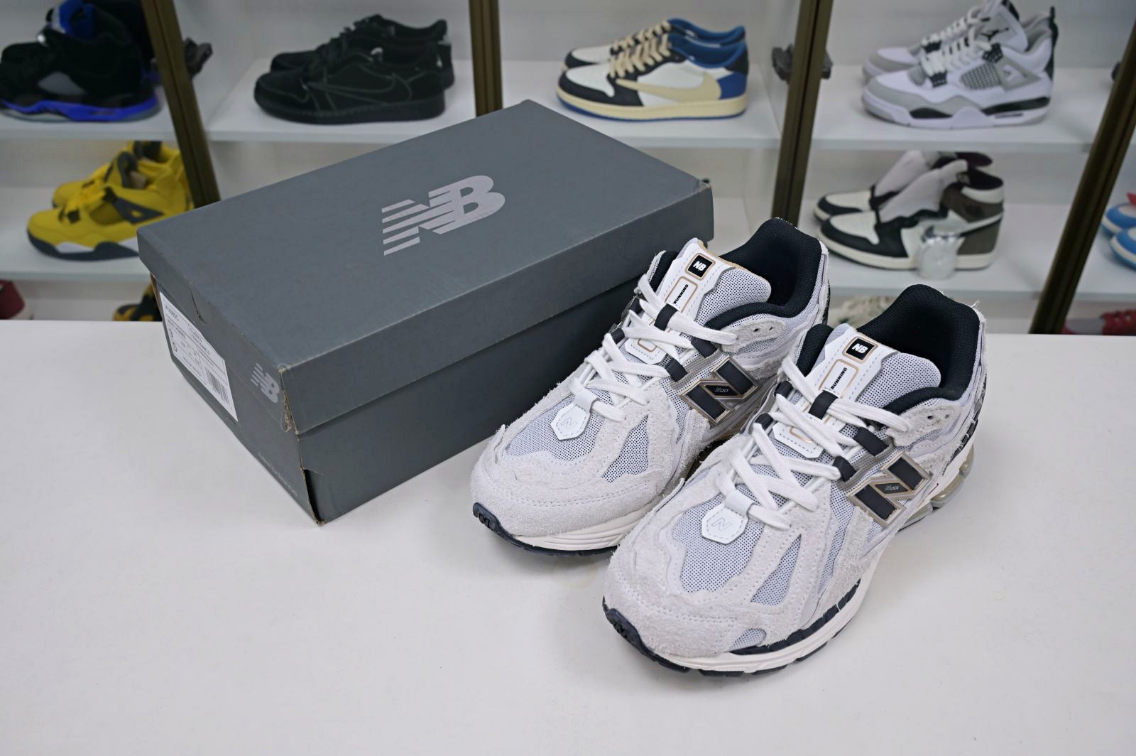 New Balance NB 1906R