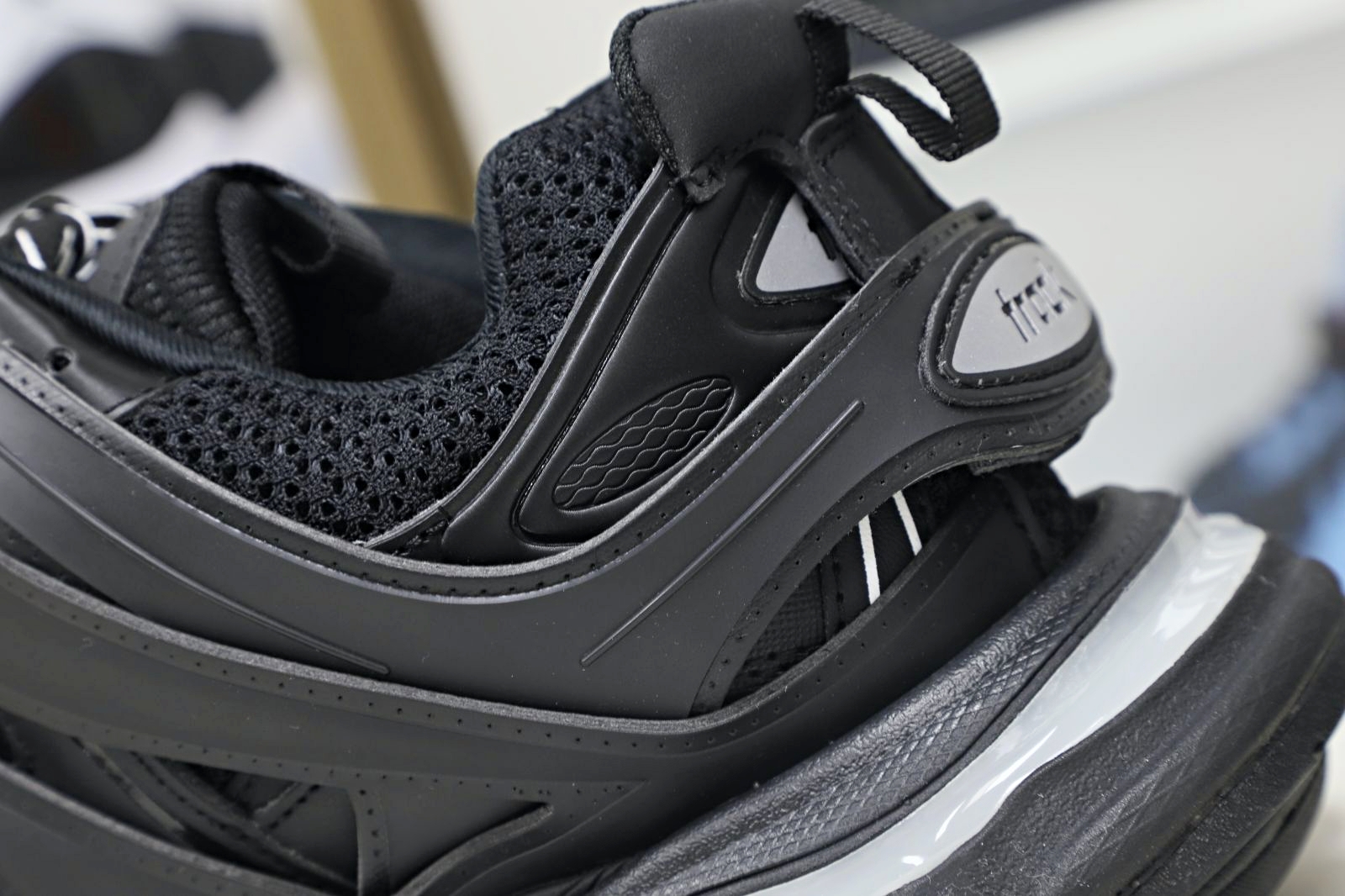 Balenciaga  Track（LED）