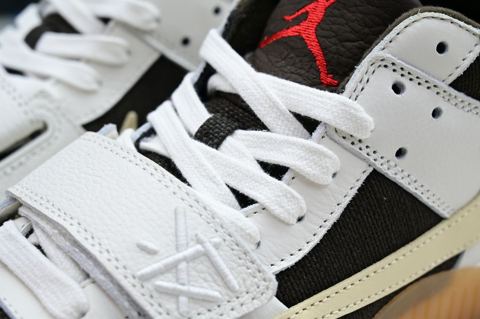 Travis Scott x Jordan Executive The Check