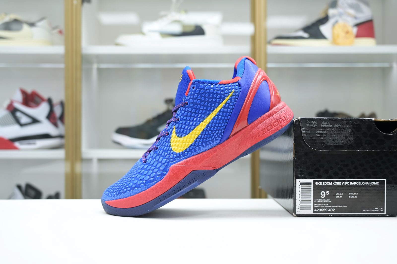 Nike Zoom Kobe 6  FC Barcelona Home