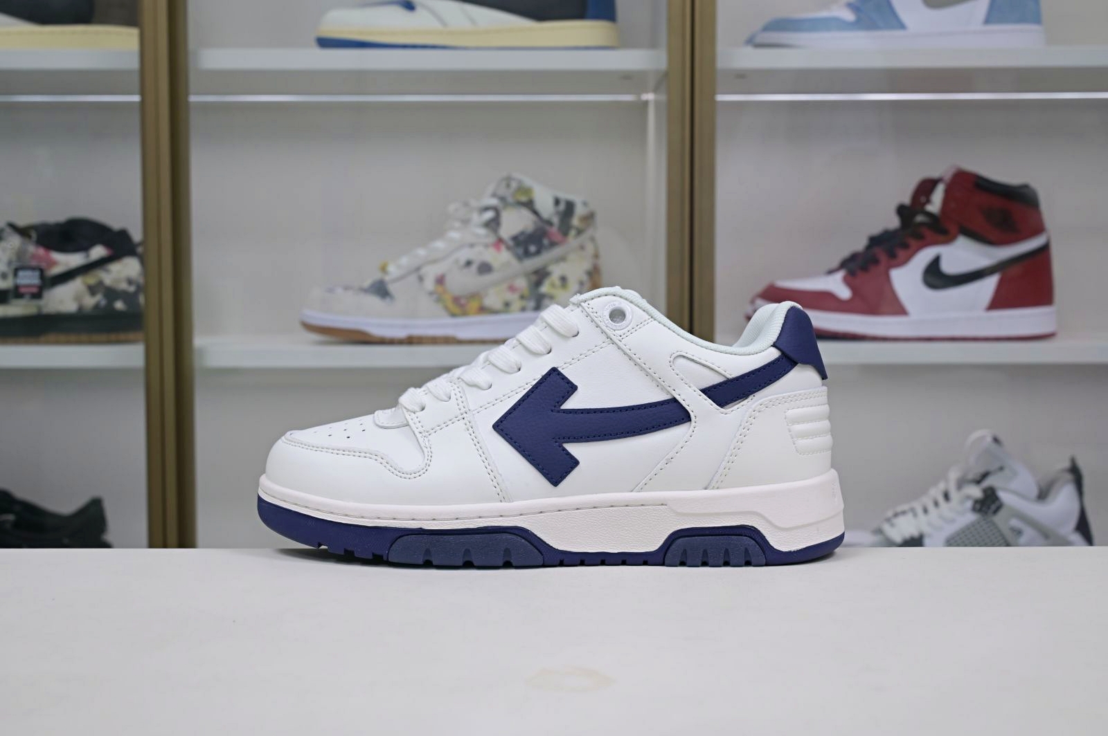 OFF-WHITE Ous Of Office