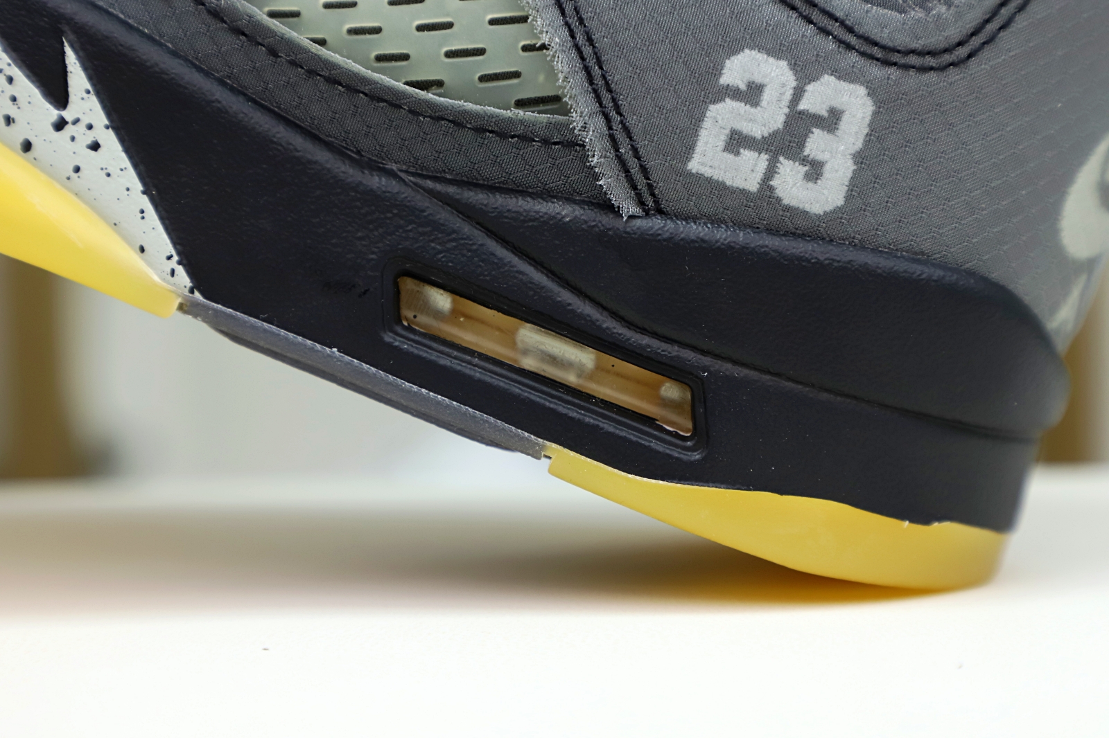 OFF-WHITE X AIR JORDAN 5 RETRO SP 'MUSLIN'