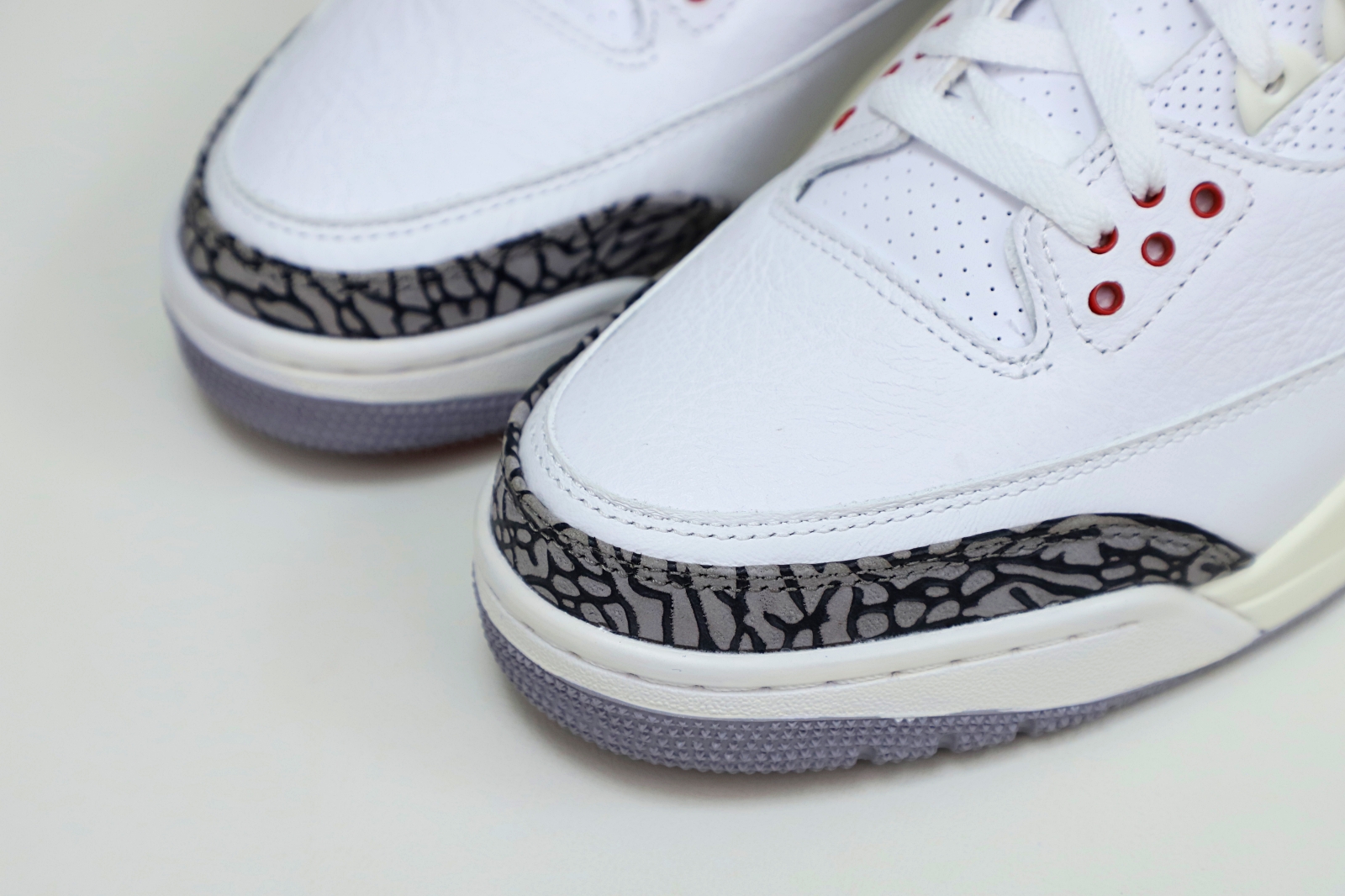 AIR JORDAN 3 