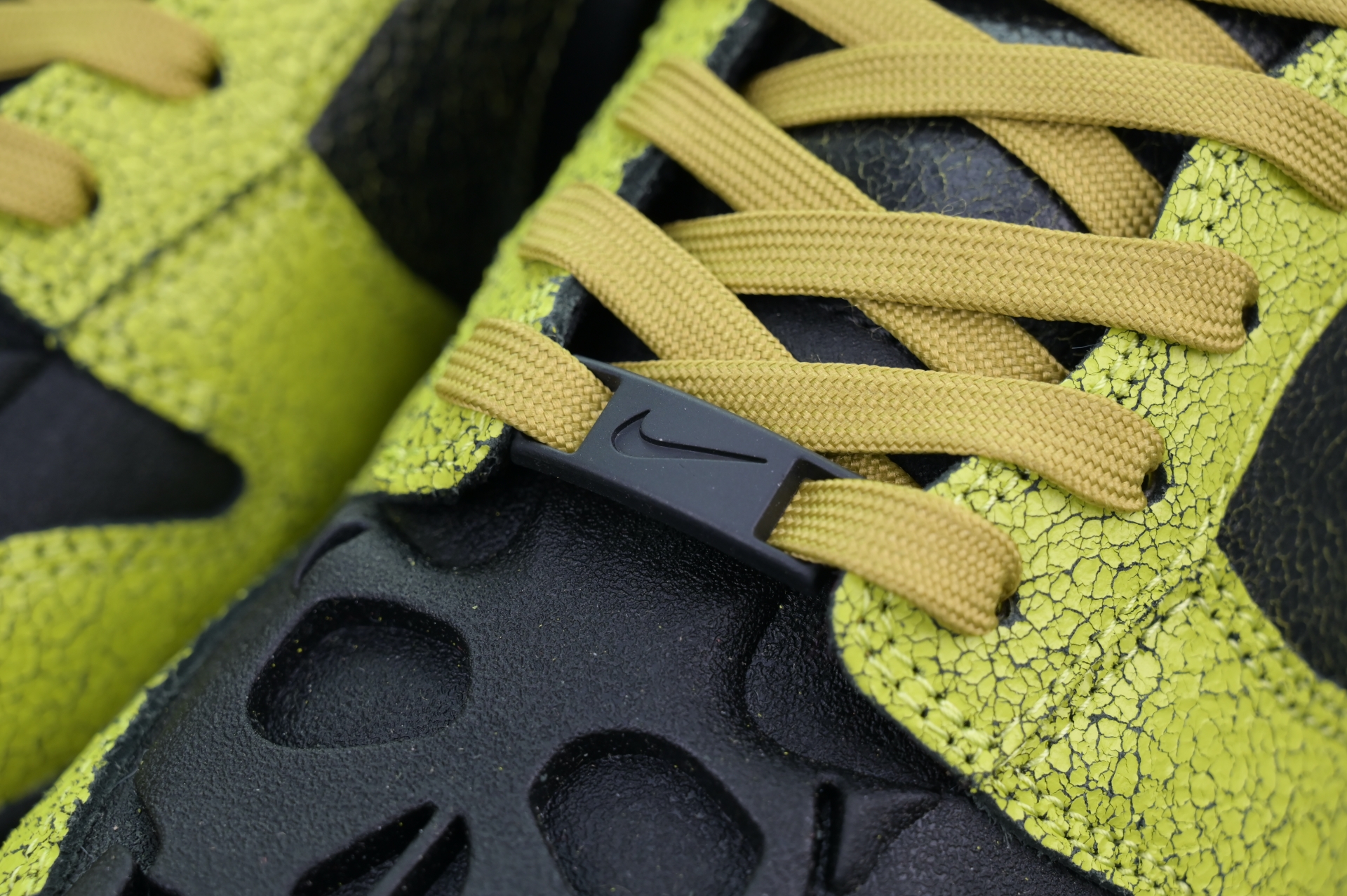 Nike Dunk Low“Halloween”