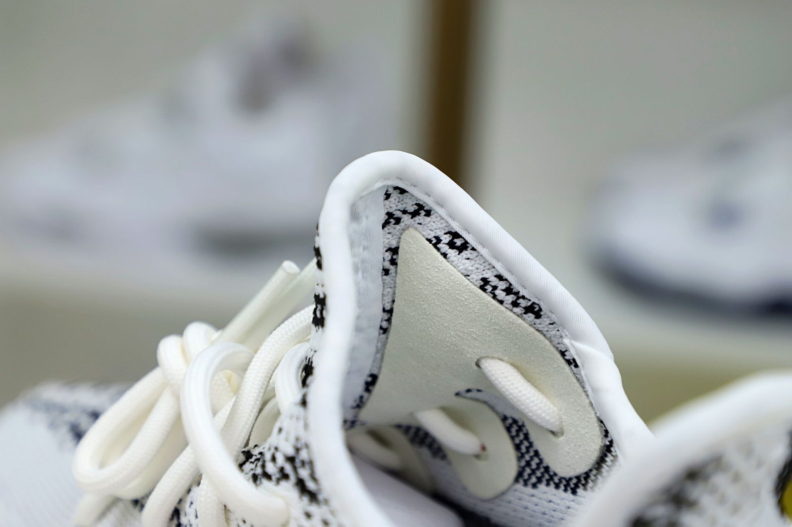 YEEZY BOOST 350 V2 'ZEBRA'