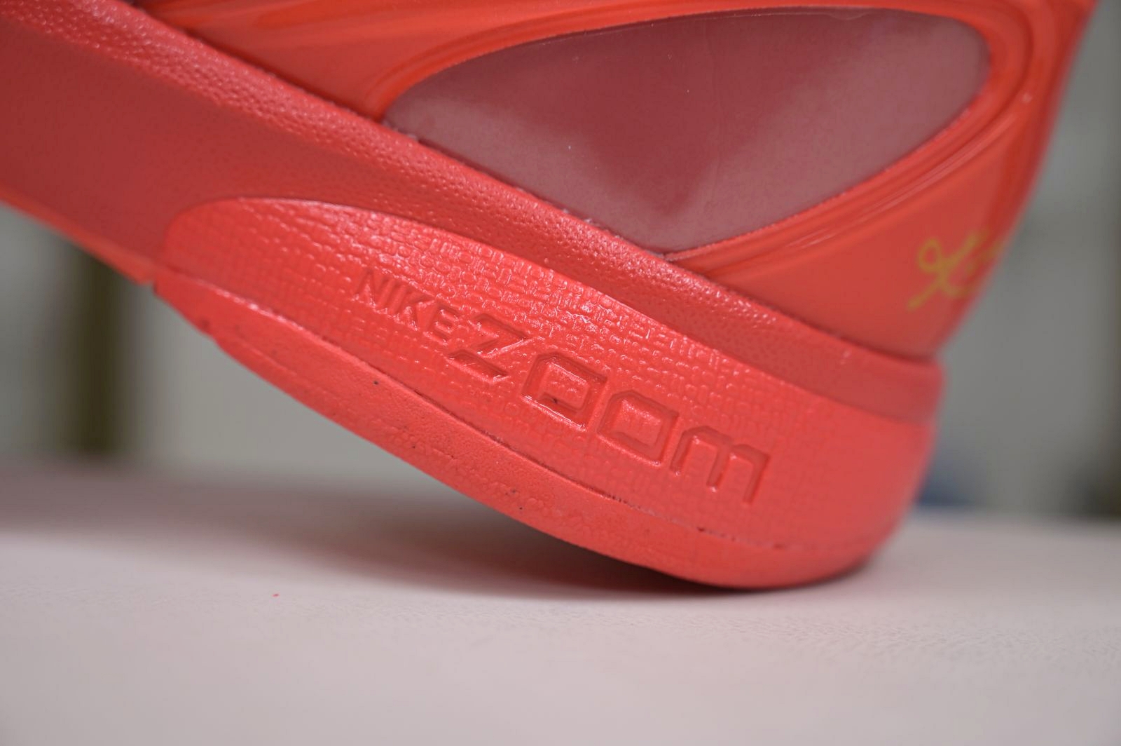 Nike Zoom Kobe 6 Protro