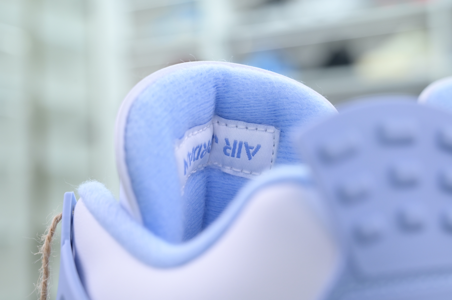 Jordan Air Jordan 4“ALUMINUM”