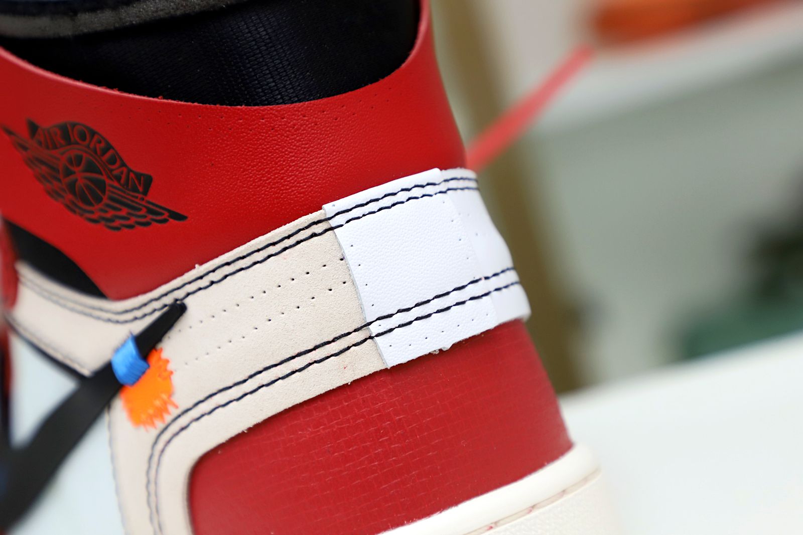 OFF-WHITE X AIR JORDAN 1 RETRO HIGH OG 'CHICAGO'