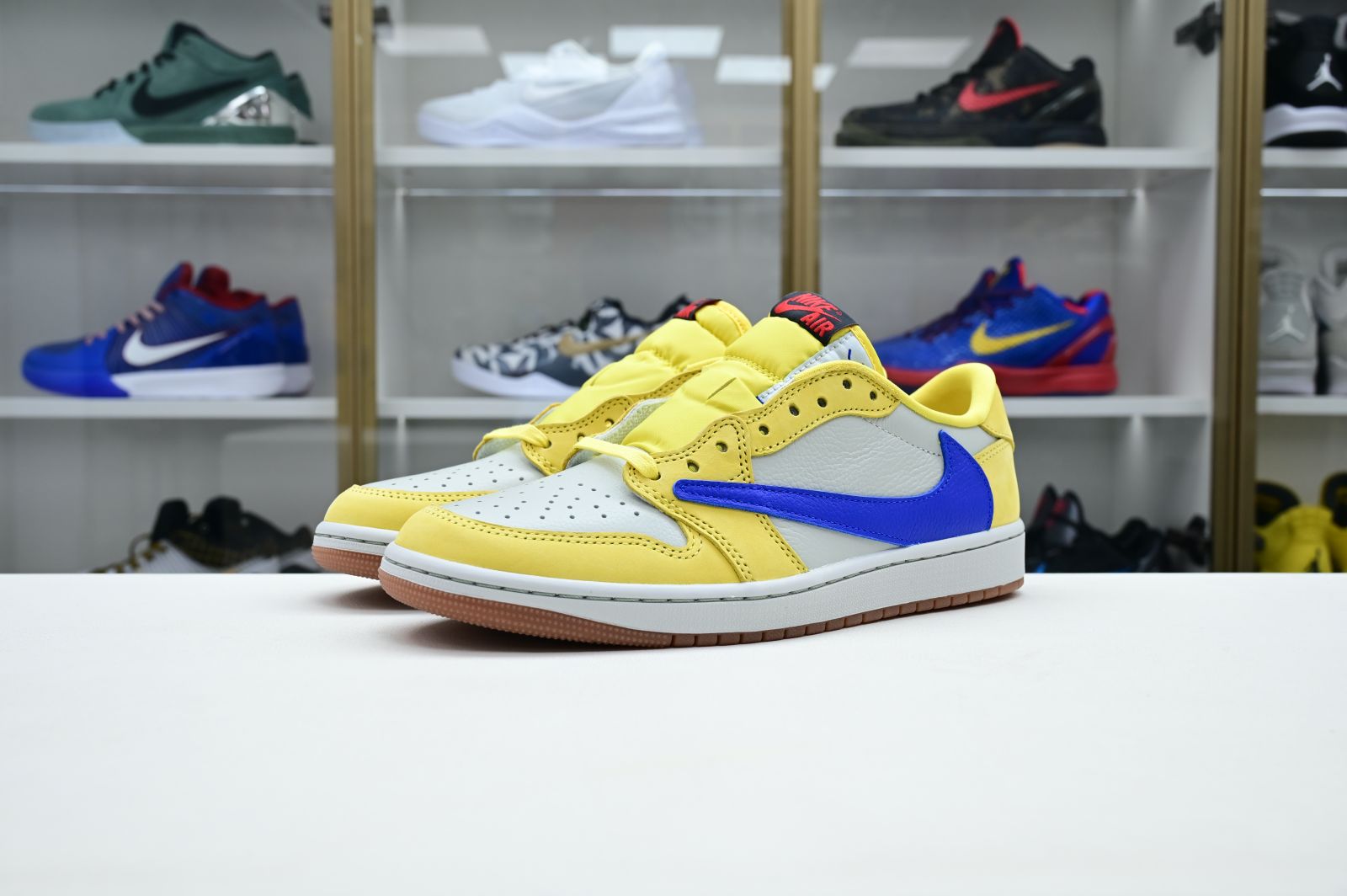 Travis Scott x Jordan Air Jordan  1 Low Canary