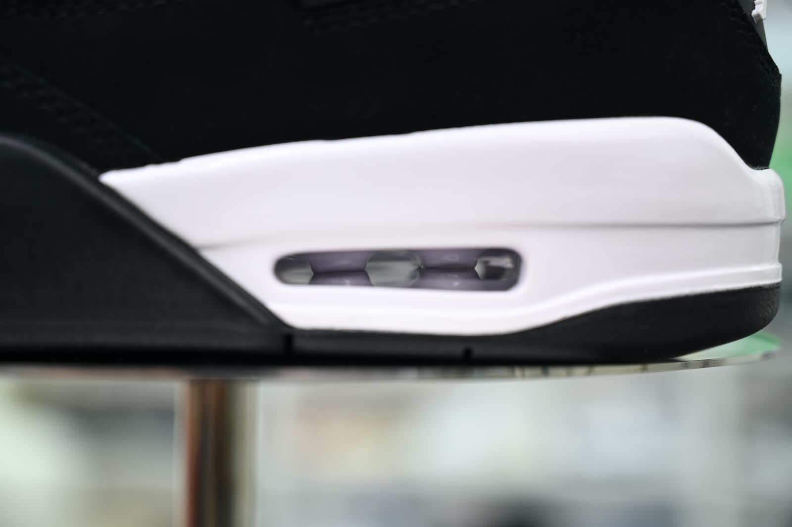 Jordan Air Jordan 4 Retro 