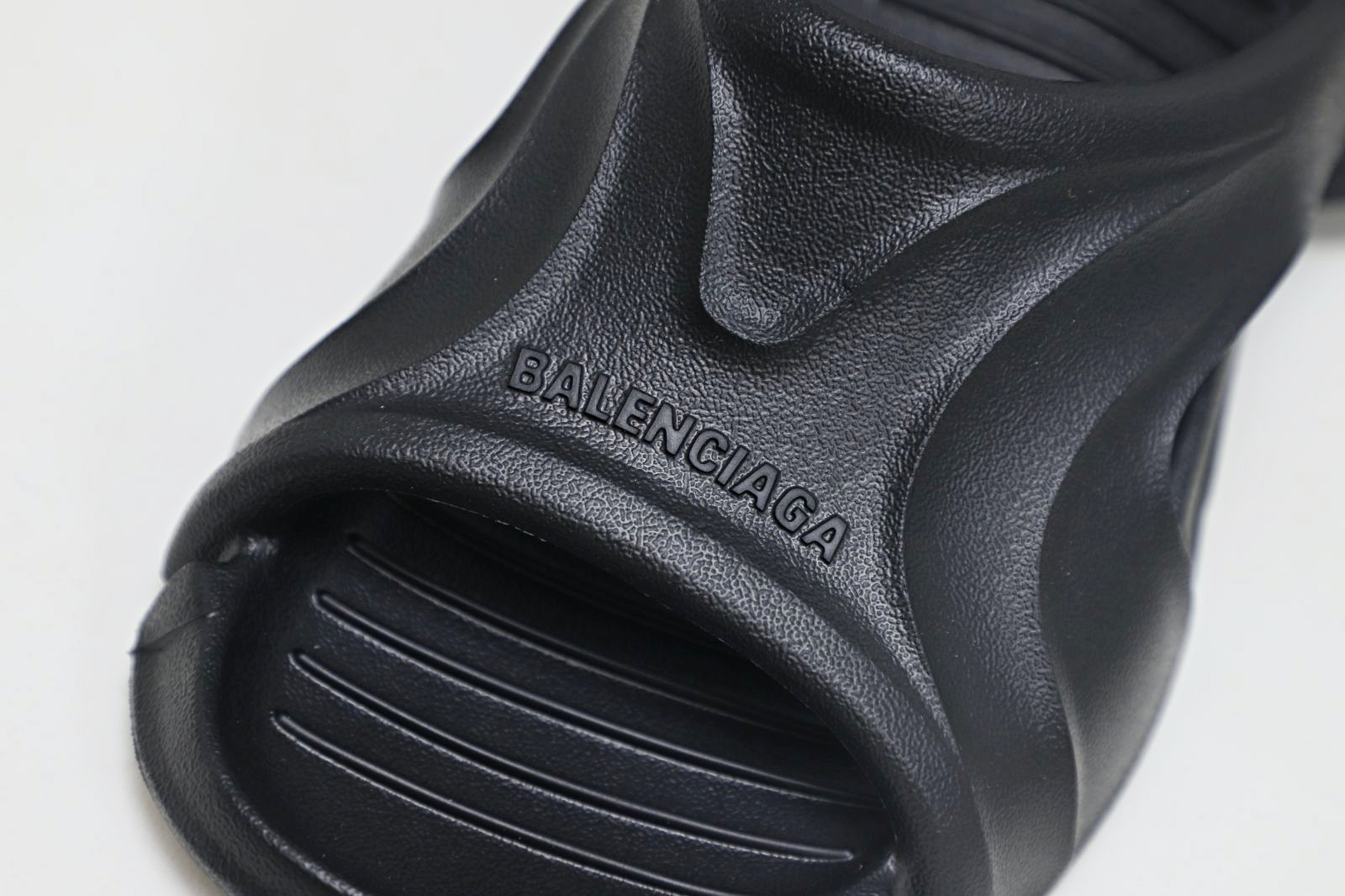 Balenciaga Mold