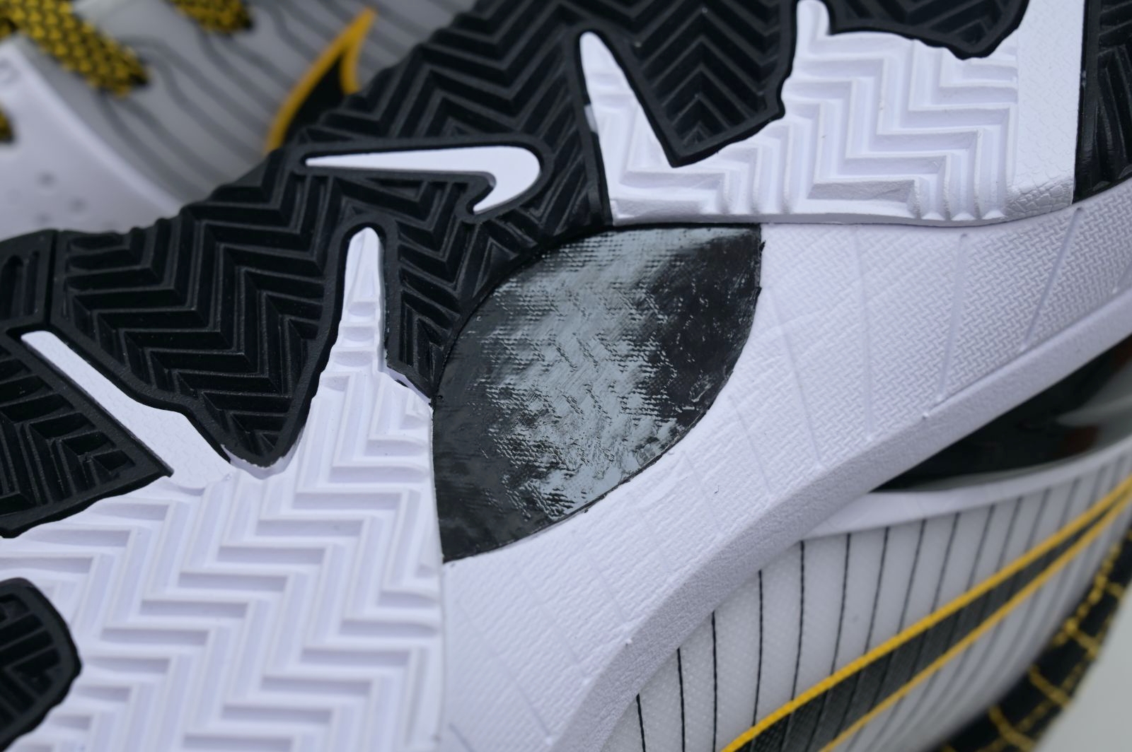 Nike Zoom Kobe 4 Protro 