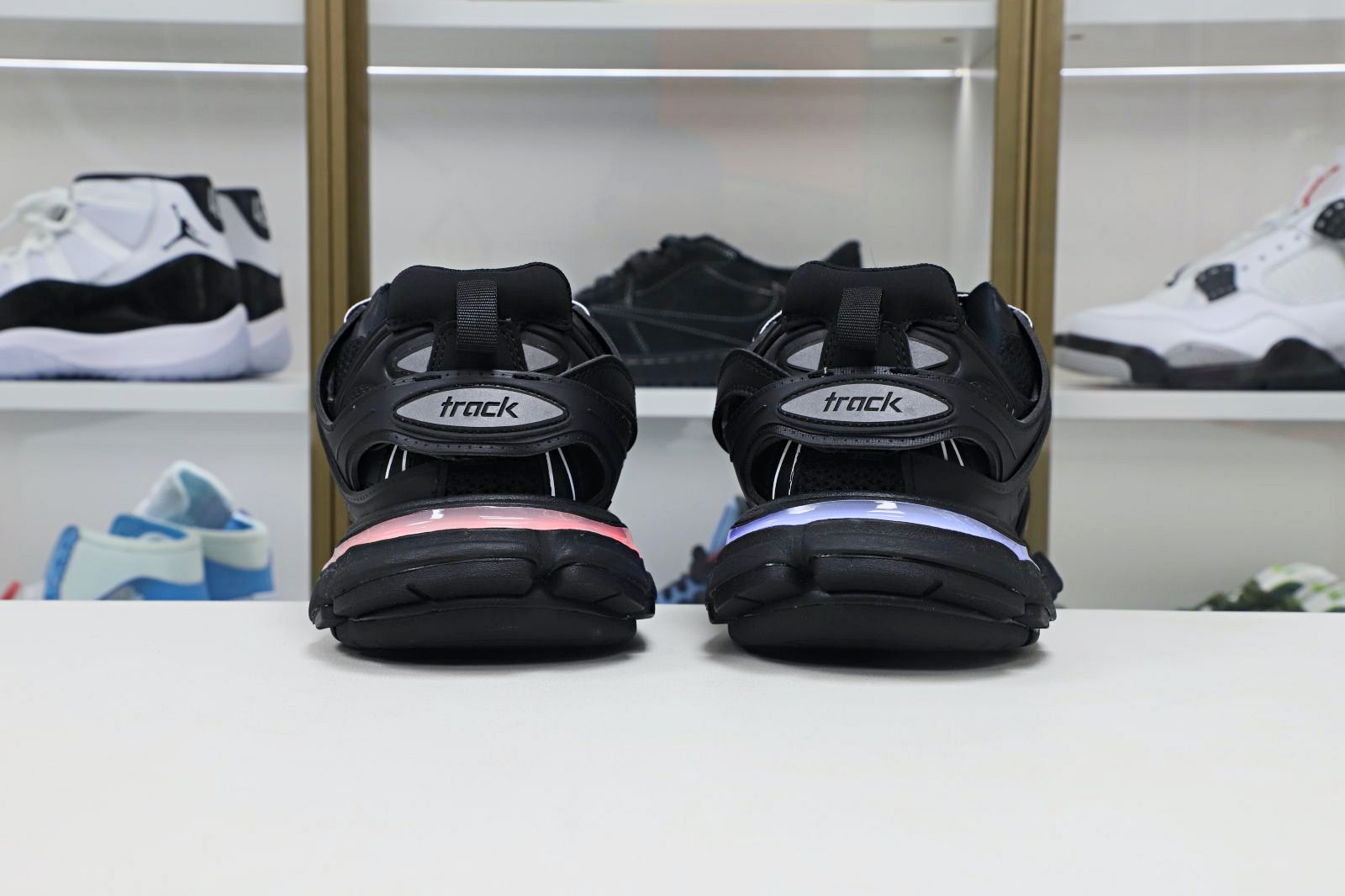 Balenciaga  Track（LED）