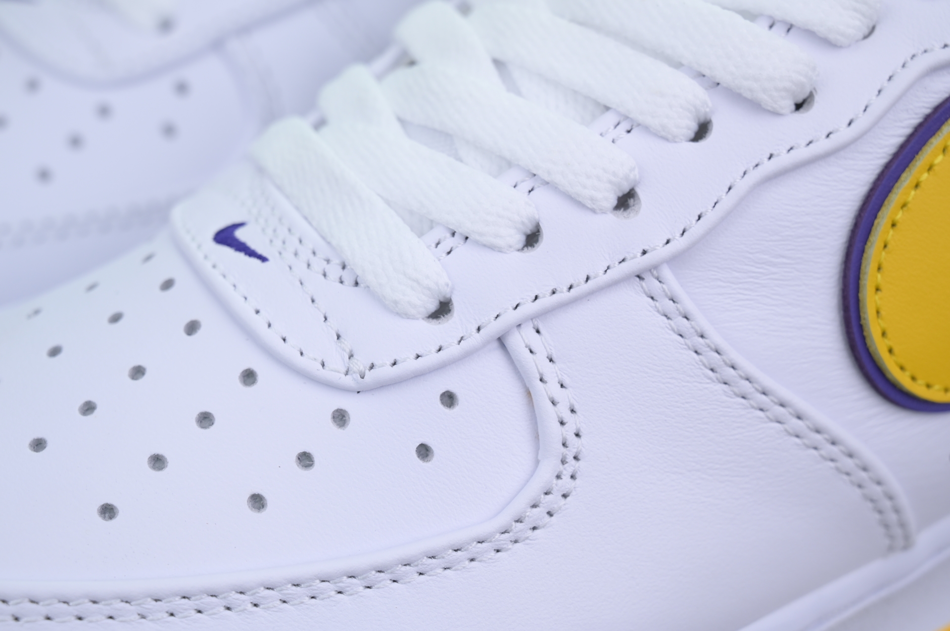 Kobe Bryant x Nike Air Force 1