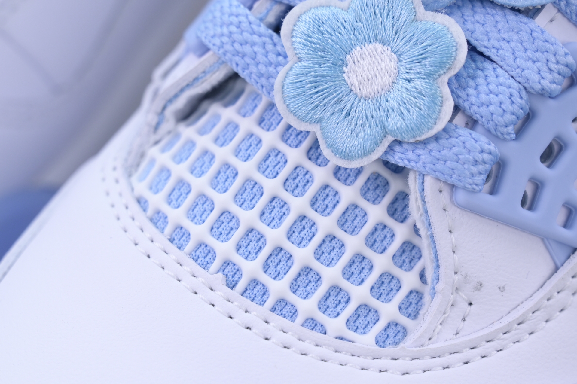 Jordan Air Jordan 4“ALUMINUM”