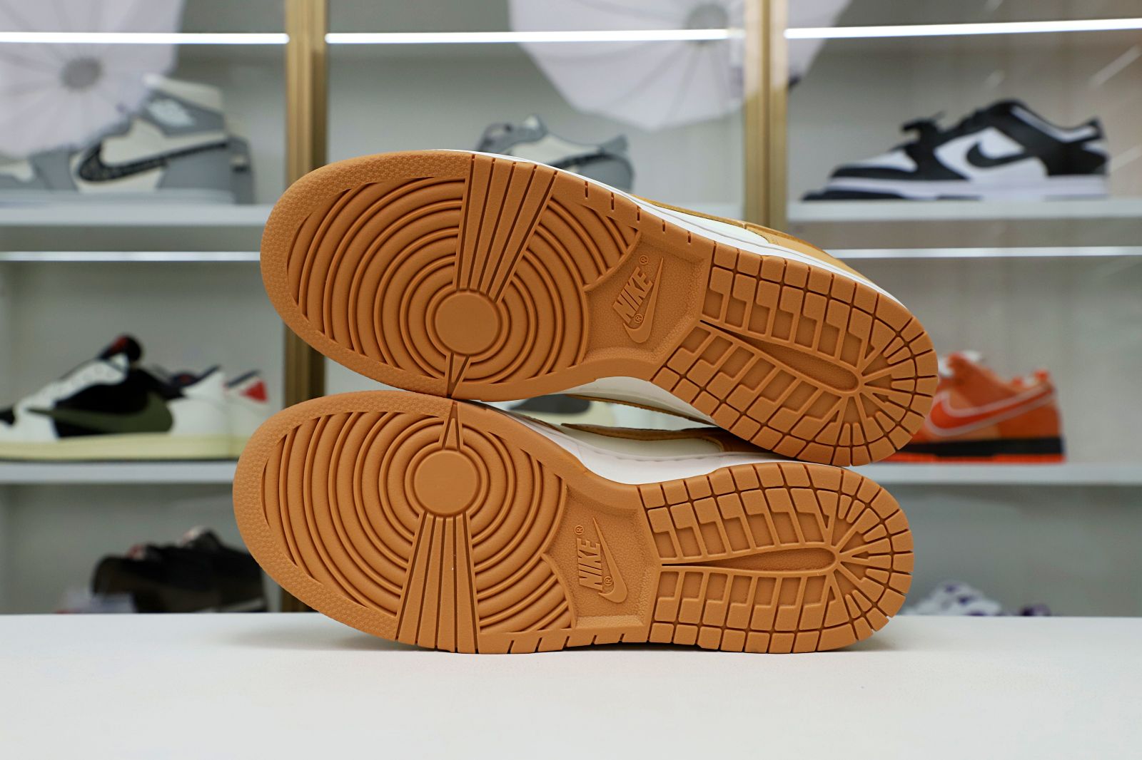 WMNS DUNK LOW 'HARVEST MOON'