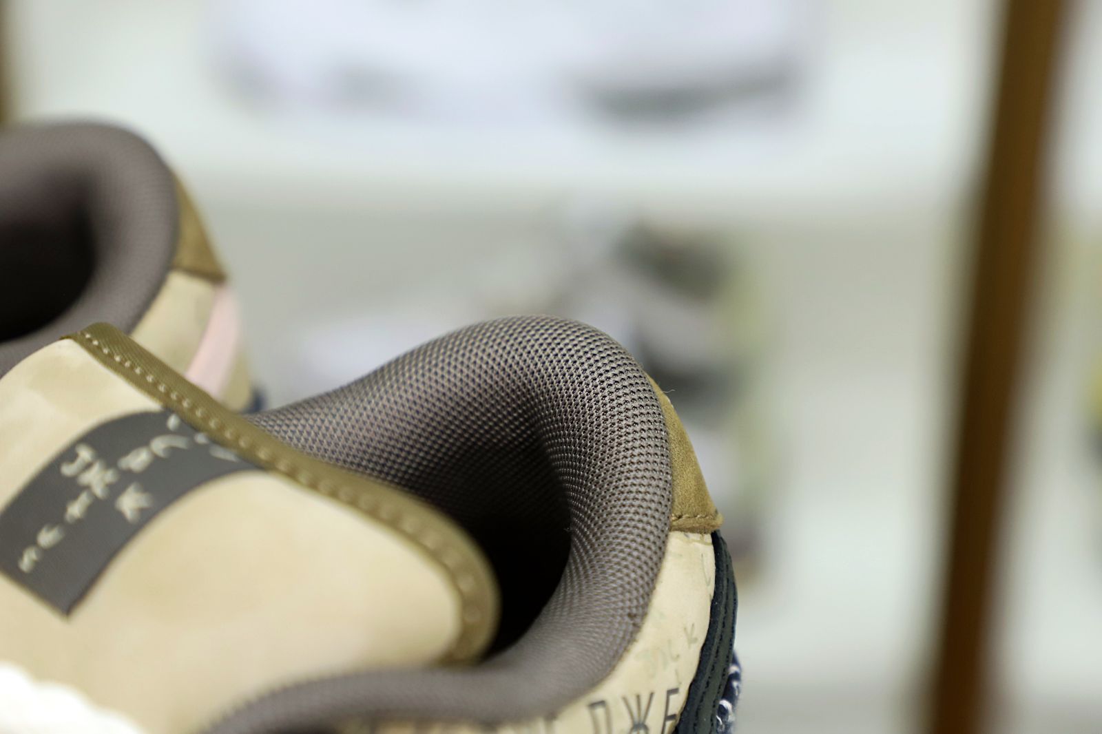 TRAVIS SCOTT X DUNK LOW PREMIUM QS SB 'CACTUS JACK'