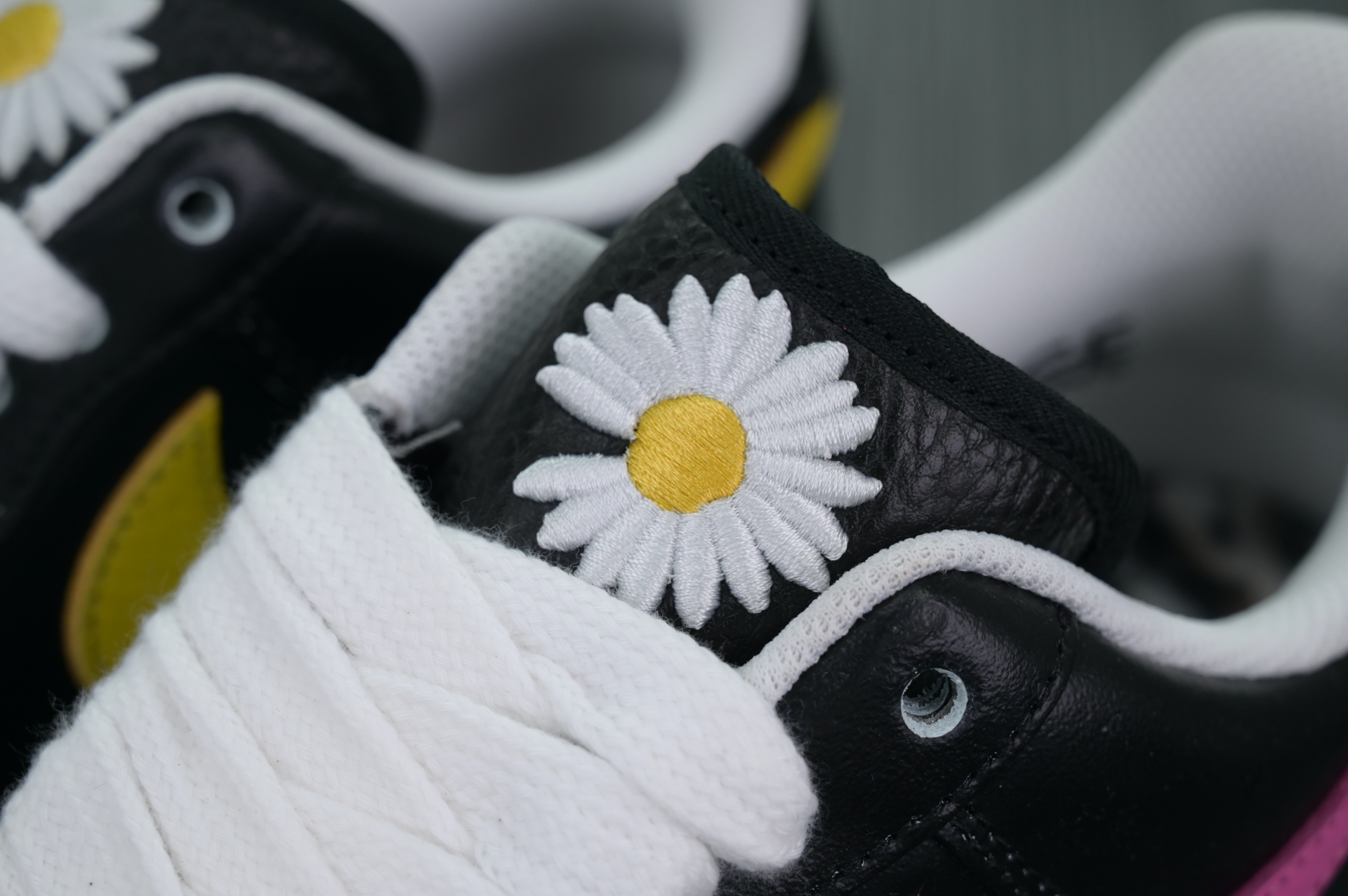 Peaceminusone x Nike Air Force 1 “Para- Noise 3.0”