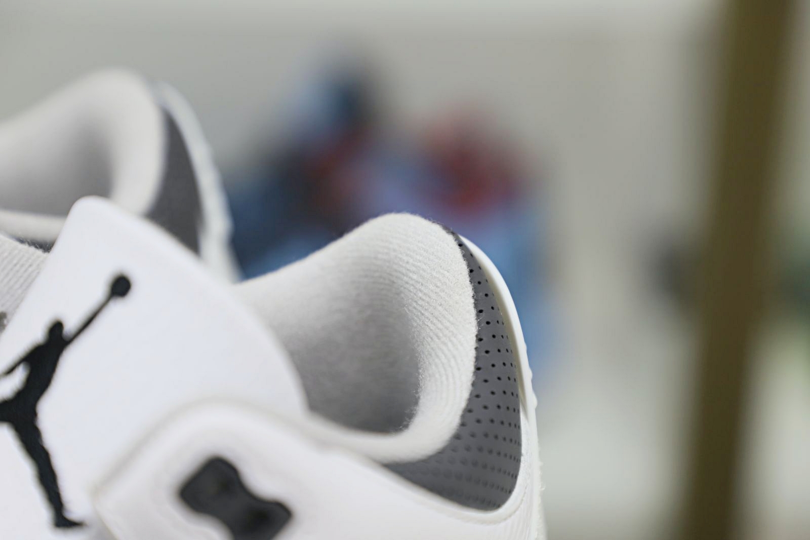 Jordan Air Jordan 3 Retro Hide N Sneak（DK6665-100）