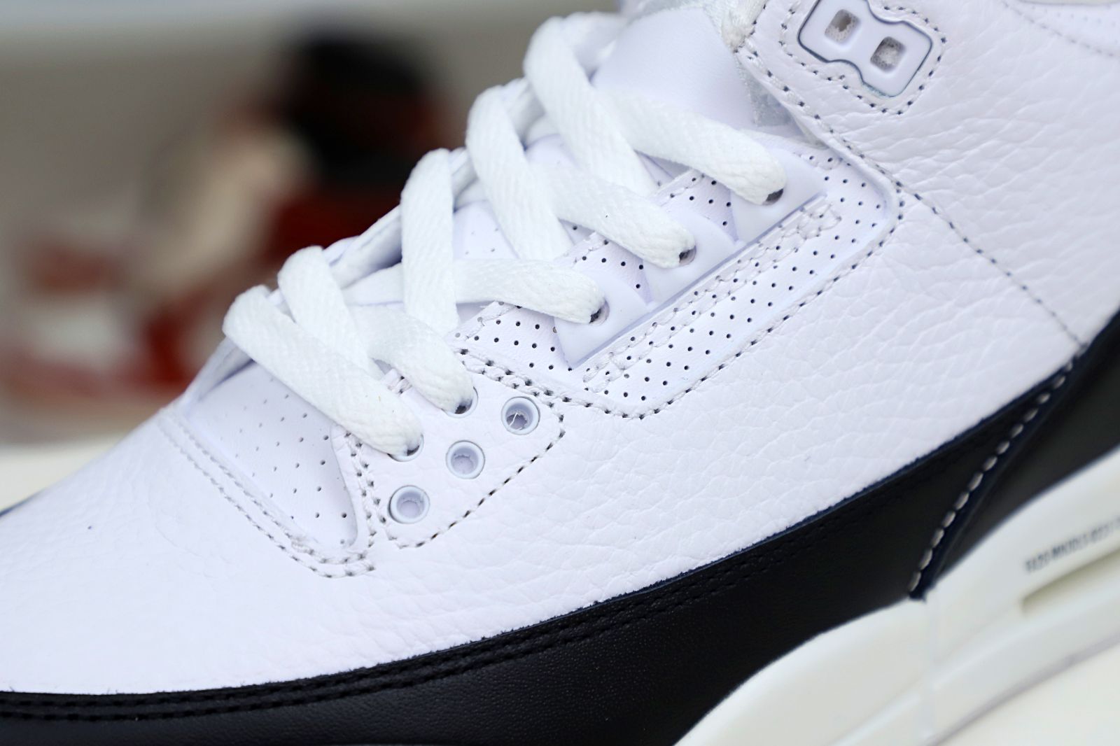FRAGMENT DESIGN X AIR JORDAN 3 RETRO SP 'WHITE'