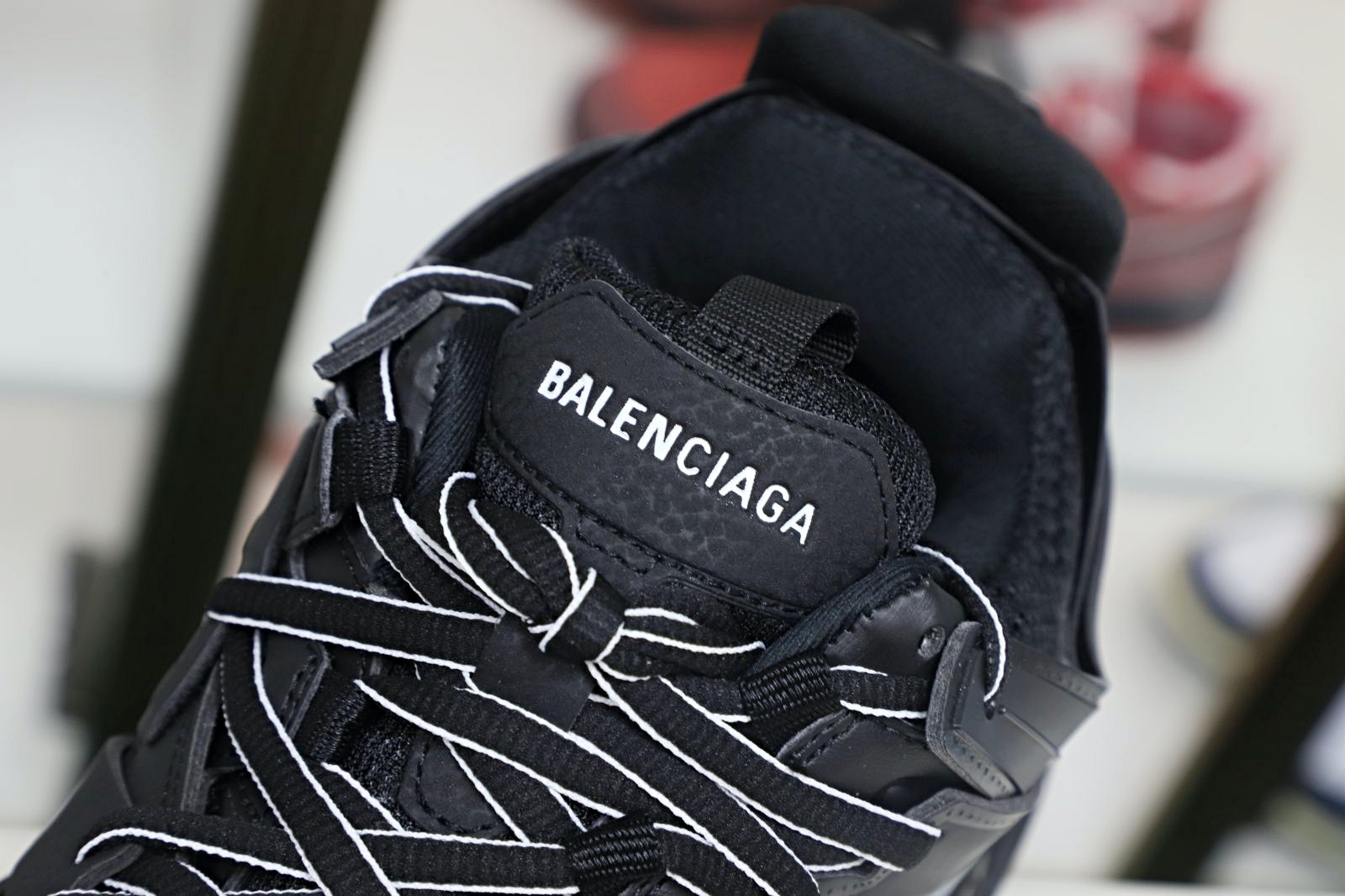 Balenciaga  Track（LED）