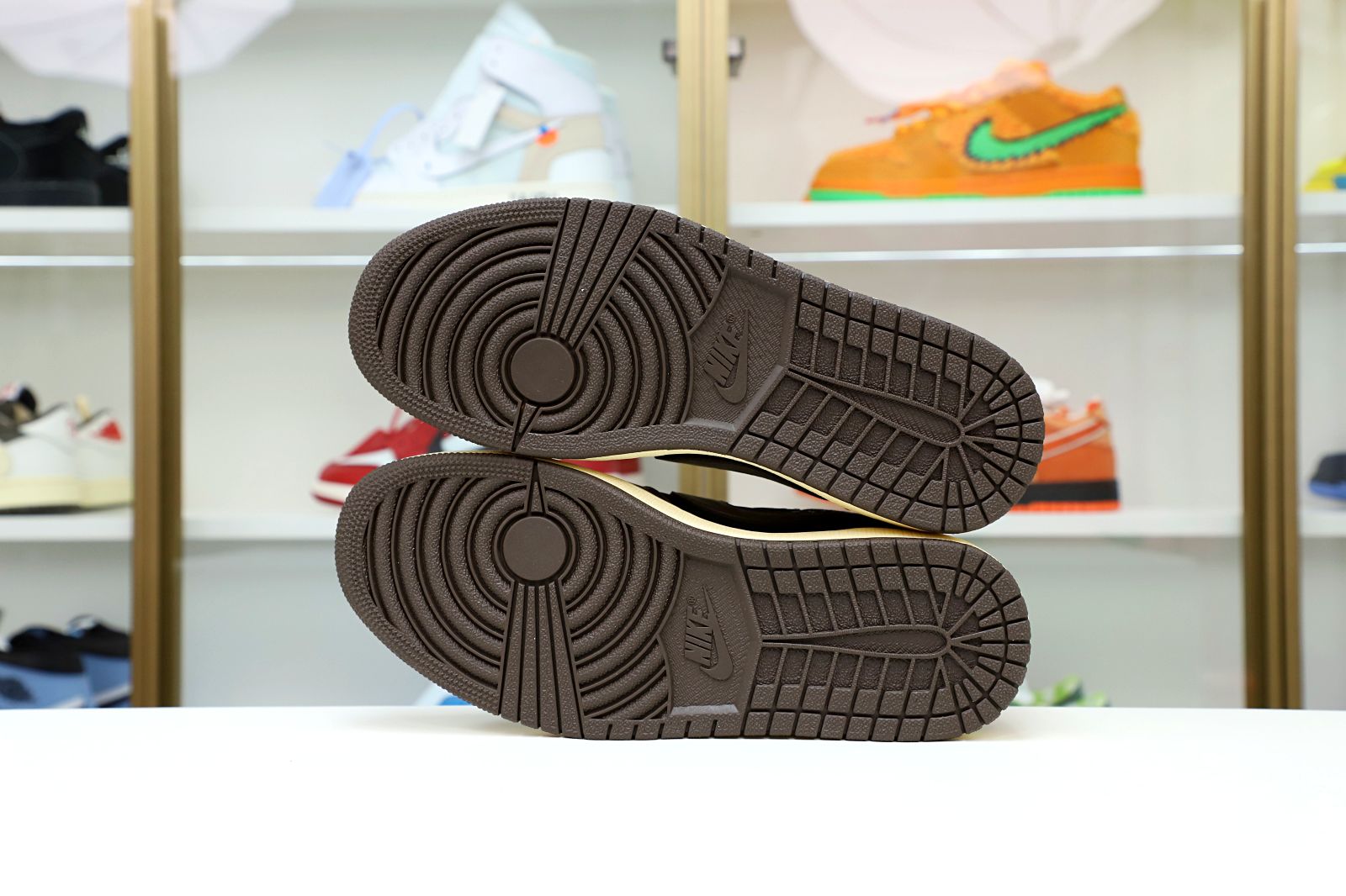 TRAVIS SCOTT X AIR FORCE 1 LOW 'CACTUS