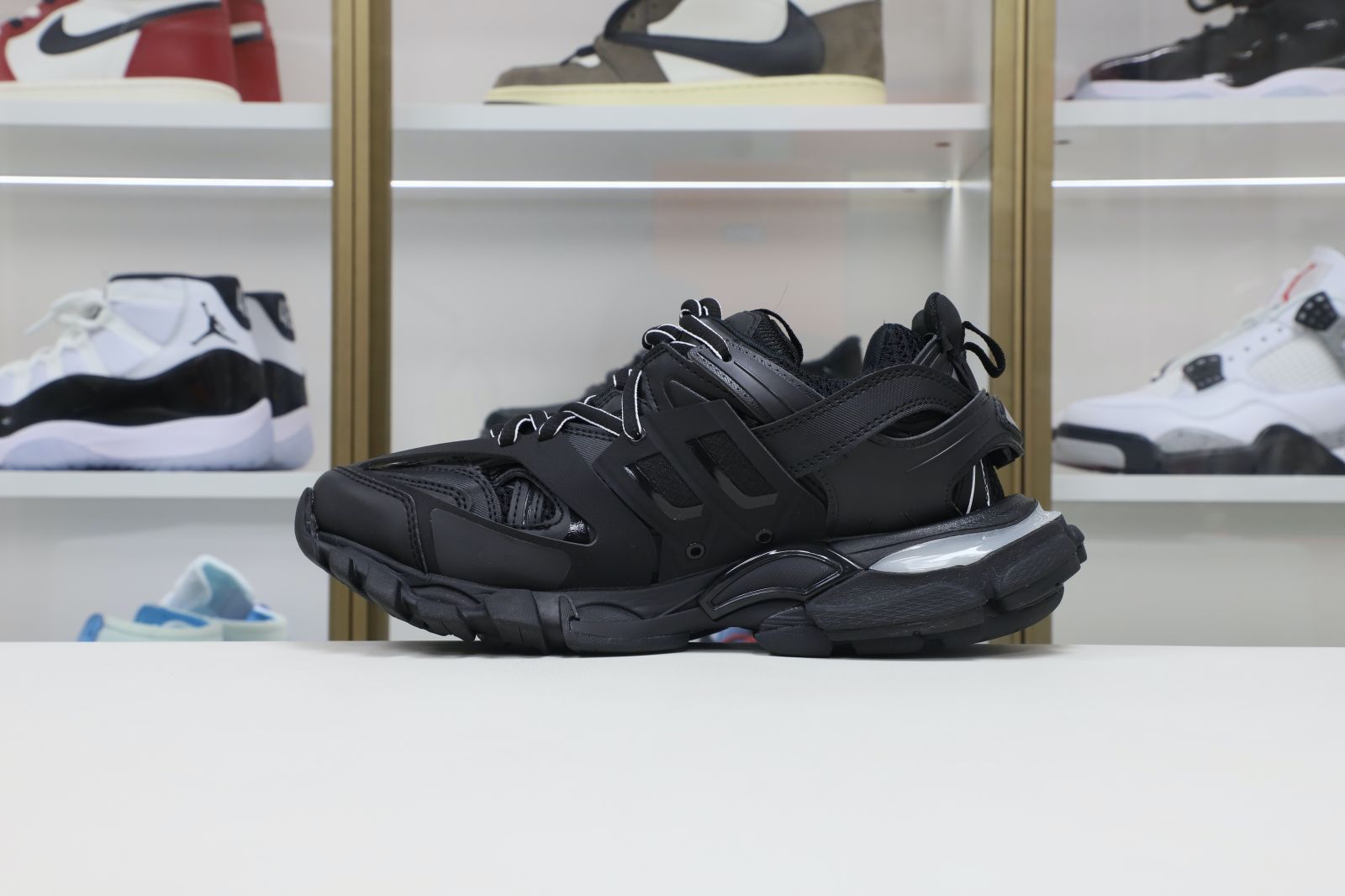 Balenciaga  Track（LED）