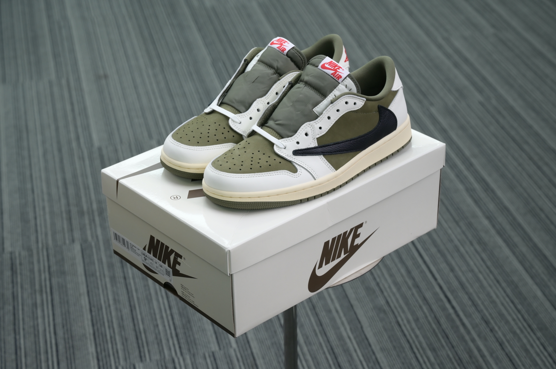 Travis Scott x Jordan Air Jordan 1 Low OG “Medium Olive”