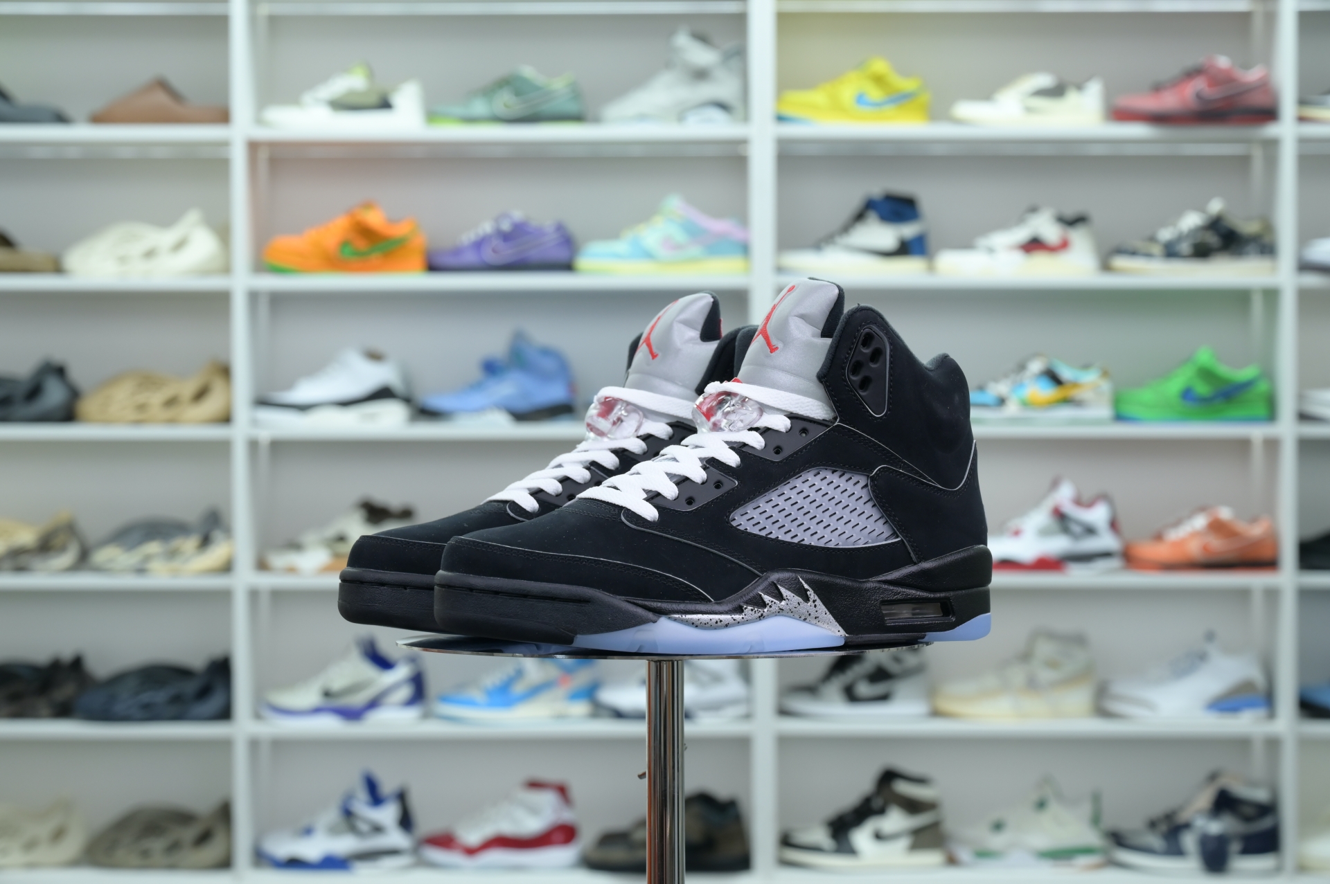 Jordan Air Jordan 5“BLACK METALLIC REIMAGINED”