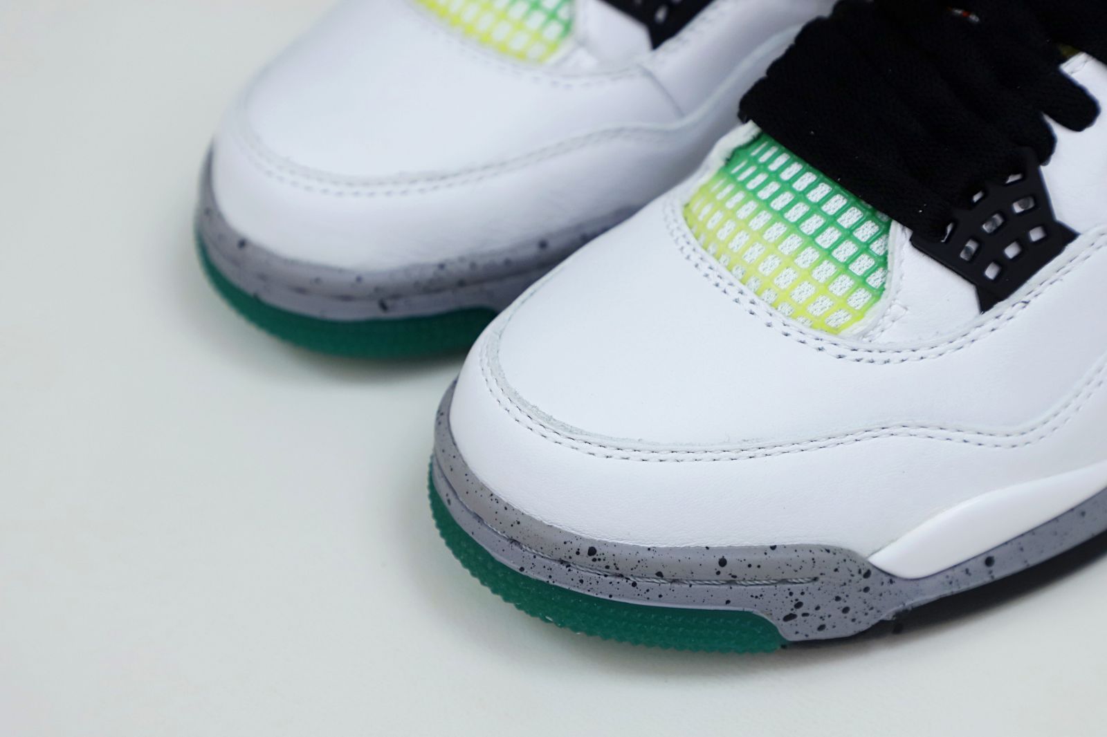 WMNS AIR JORDAN 4 RETRO 'RAST