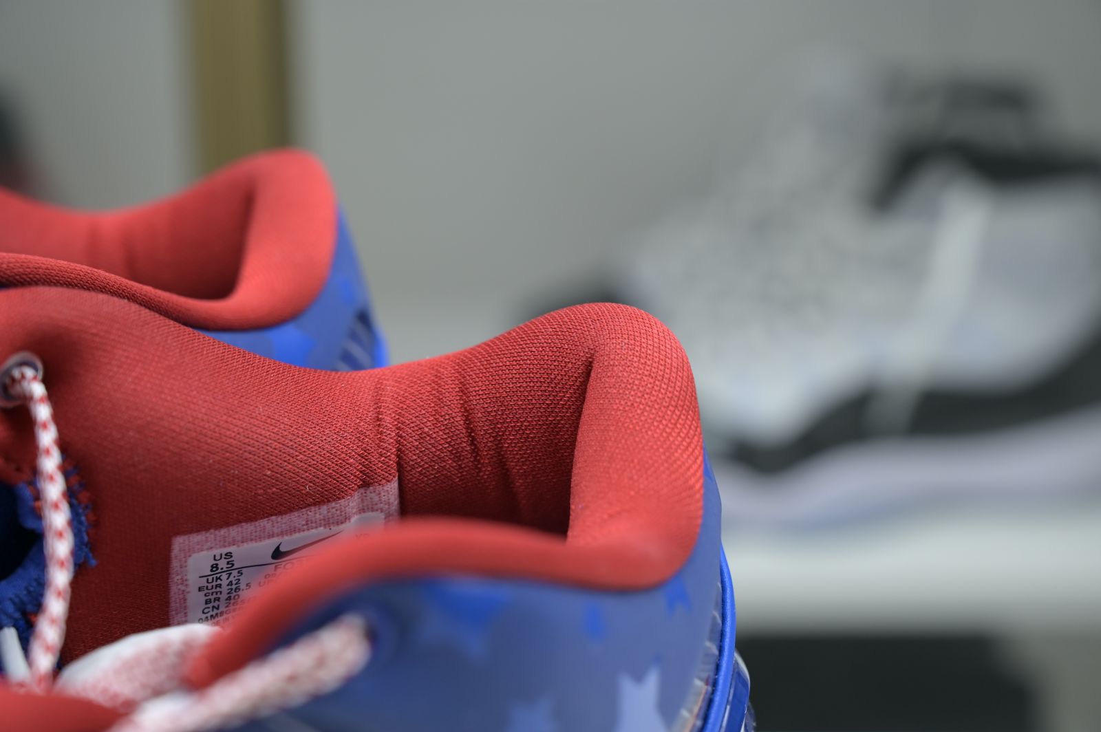 Nike Zoom Kobe 4 Protro